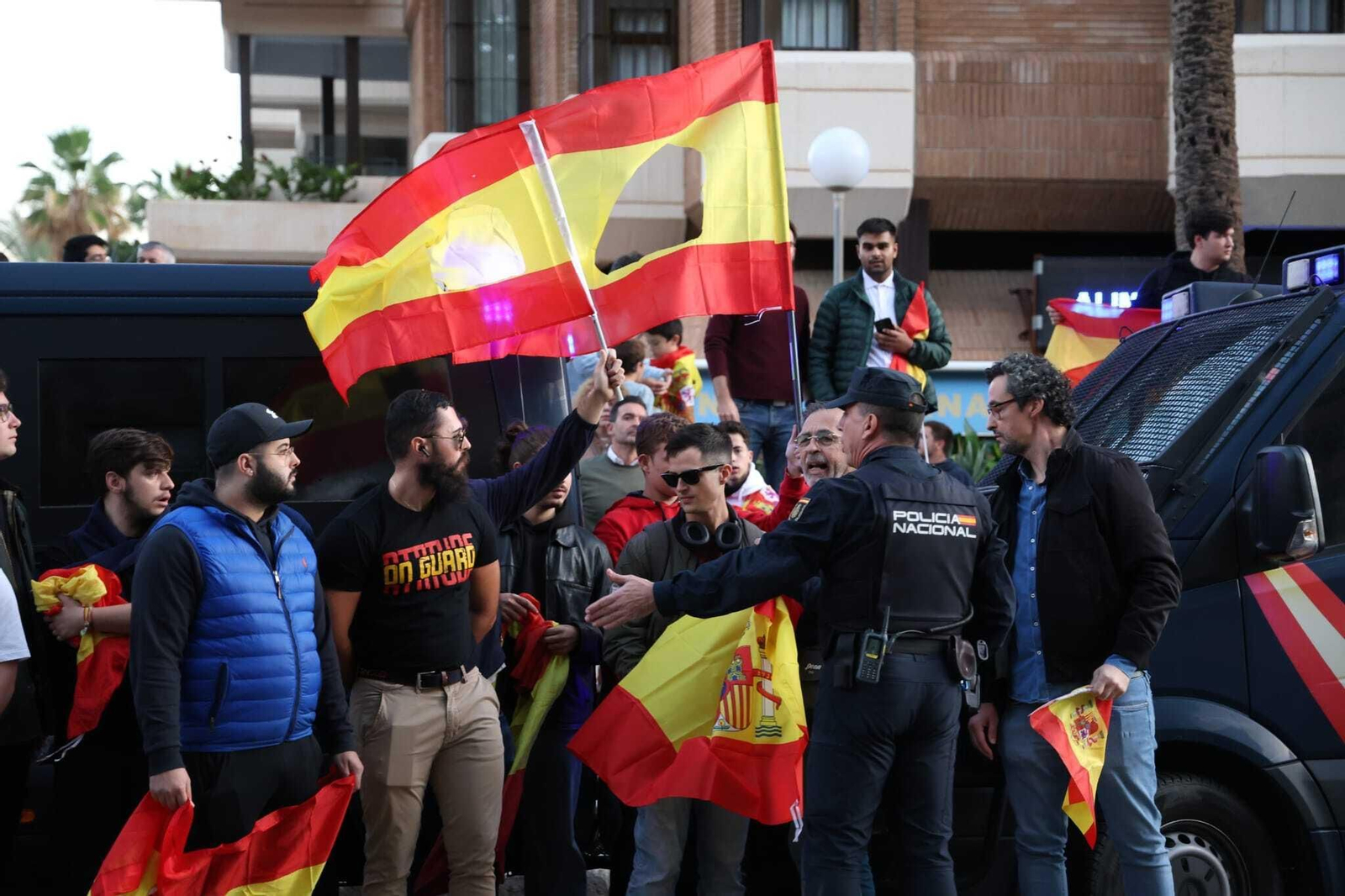 Las fotos de la protesta en Málaga contra Pedro Sánchez y la amnistía Las fotos de la protesta en Málaga contra Pedro Sánchez y la amnistía