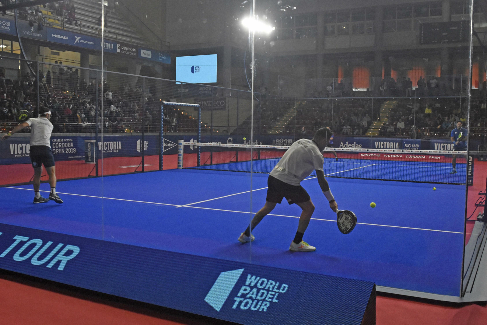 Las fotos de la jornada de cuartos de final del World Pádel Tour de Córdoba