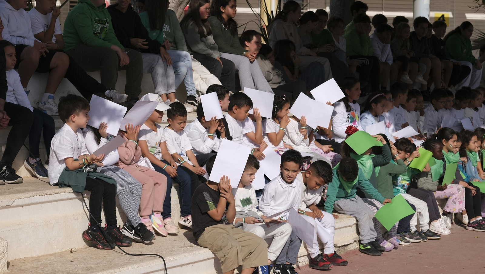 Día de la Bandera de Andalucía en el Colegio Virgen del Mar de Cabo de Gata, en imágenes