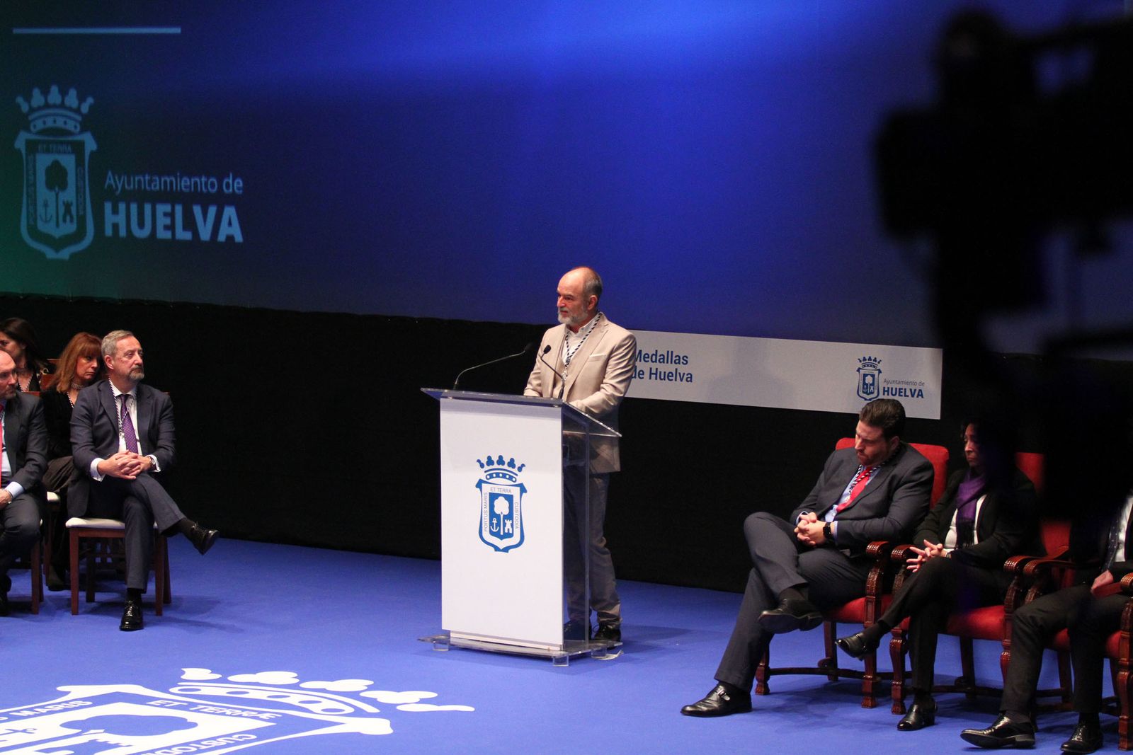 Imágenes de la entrega de las medallas de Huelva
