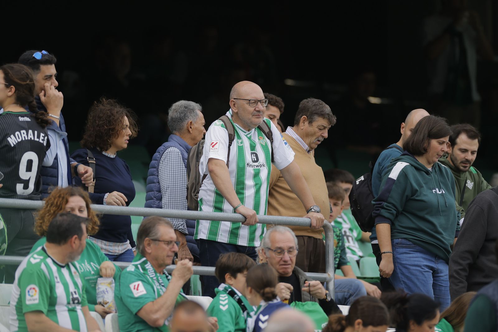 Búscate en las fotos del Betis-Osasuna