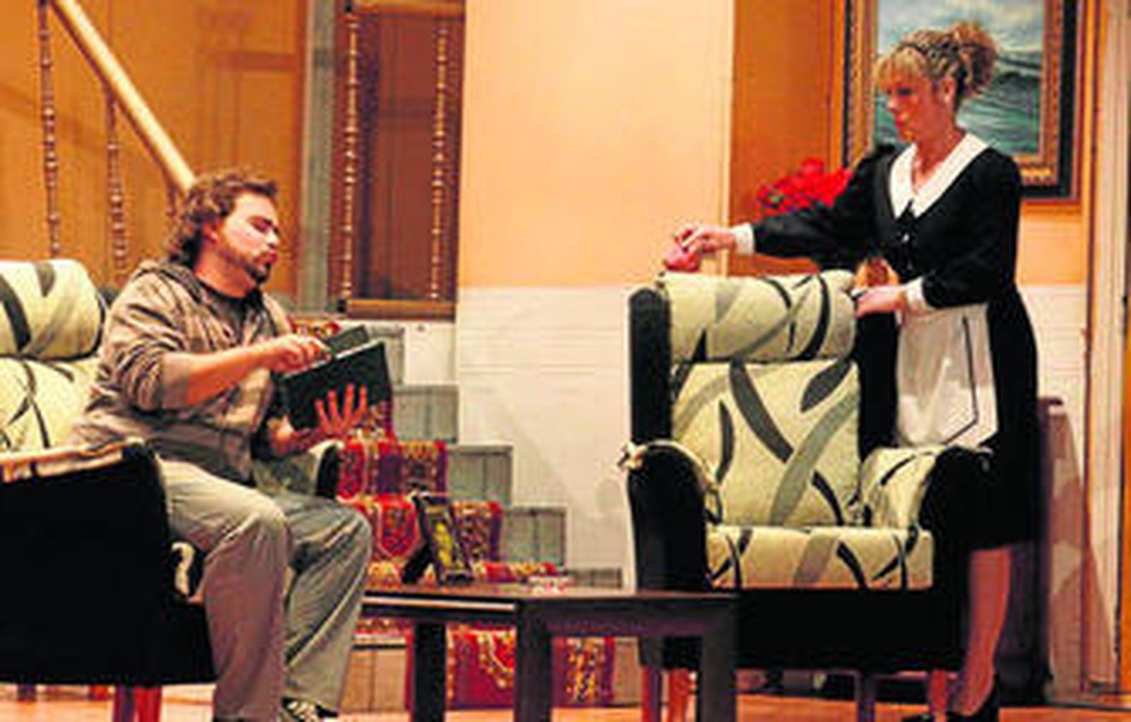 Imagen de la representación teatral de la primera obra del festival, anoche.