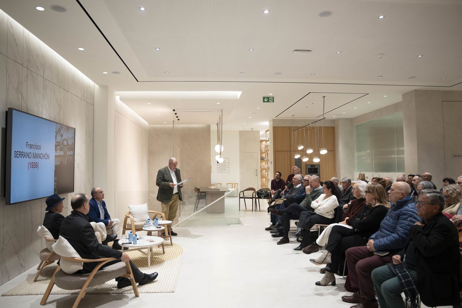 Un siglo de política local: Antonio Llaguno presenta en Almería su libro sobre las alcaldías de Cuevas del Almanzora