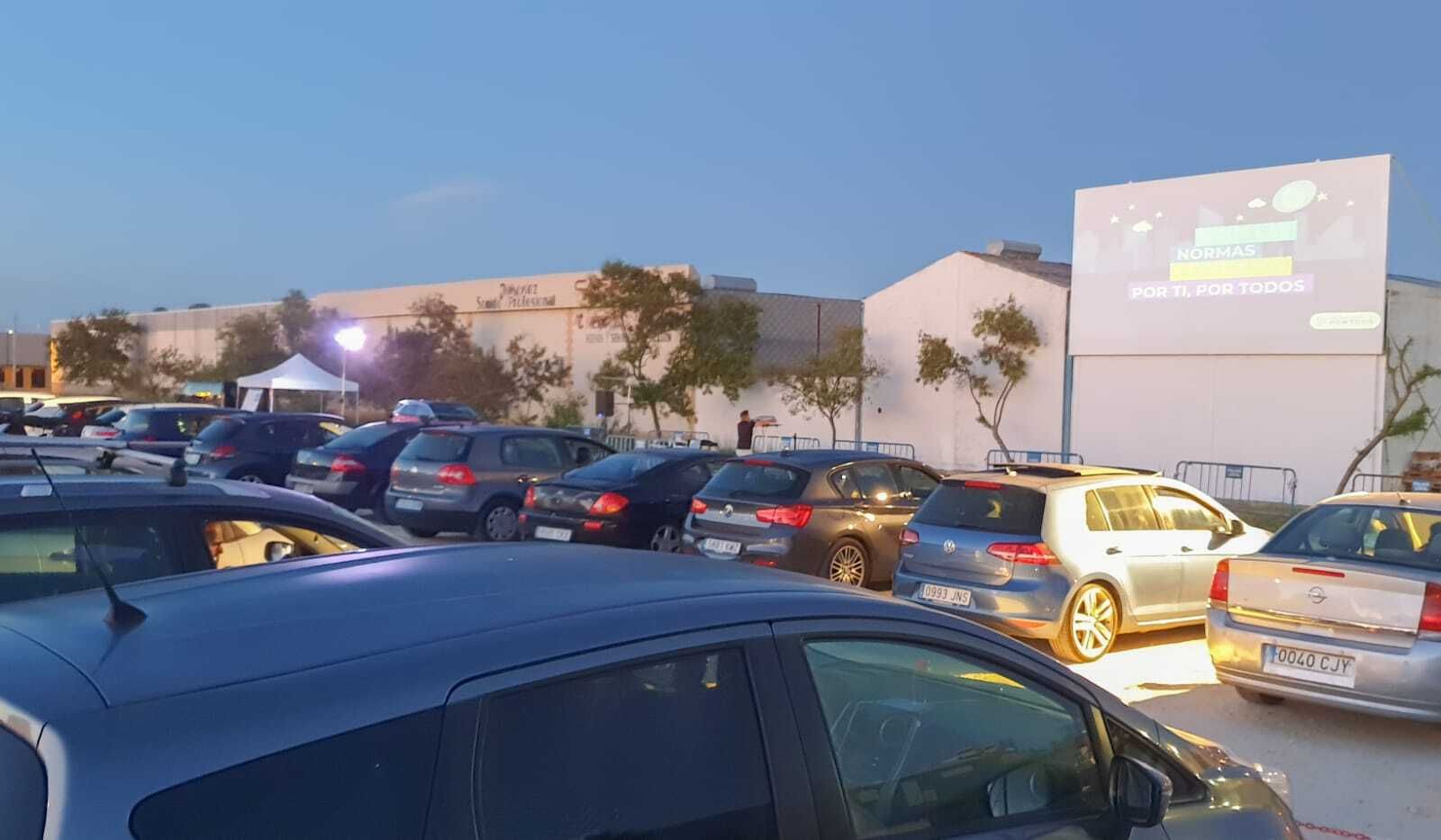 El autocine del recinto ferial, en una de las pasadas sesiones ya celebradas.