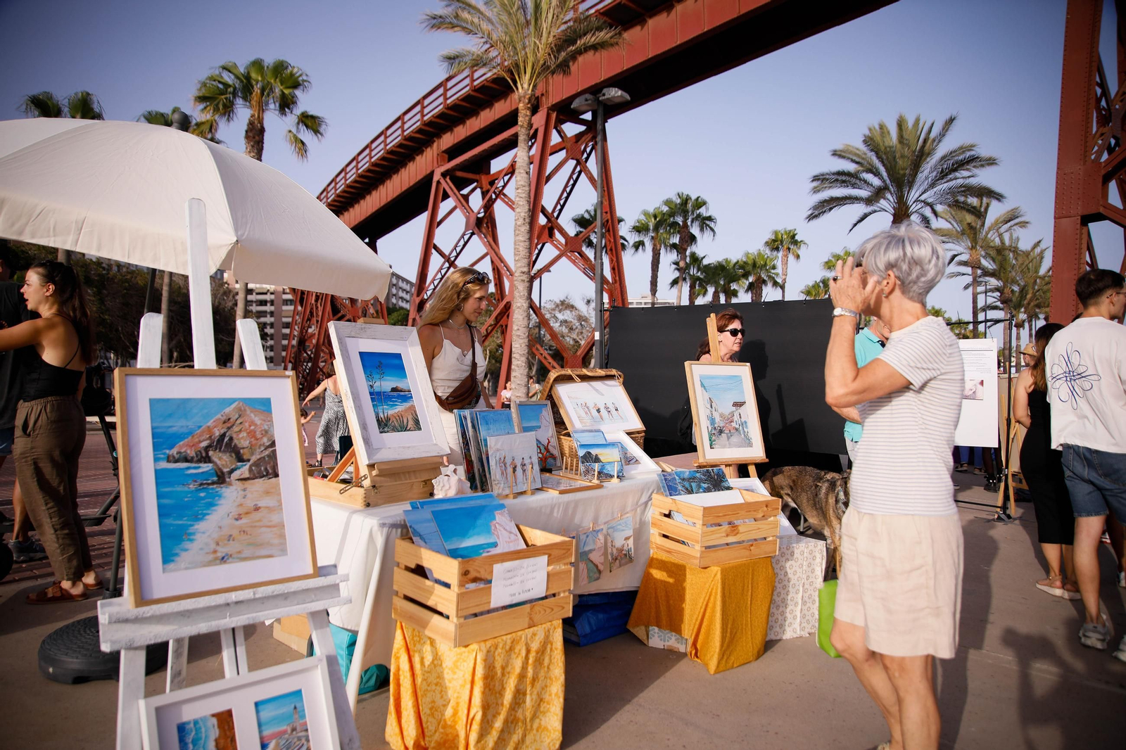 Imágenes del Festival AlmeriArt en el Parque de las Almadrabillas