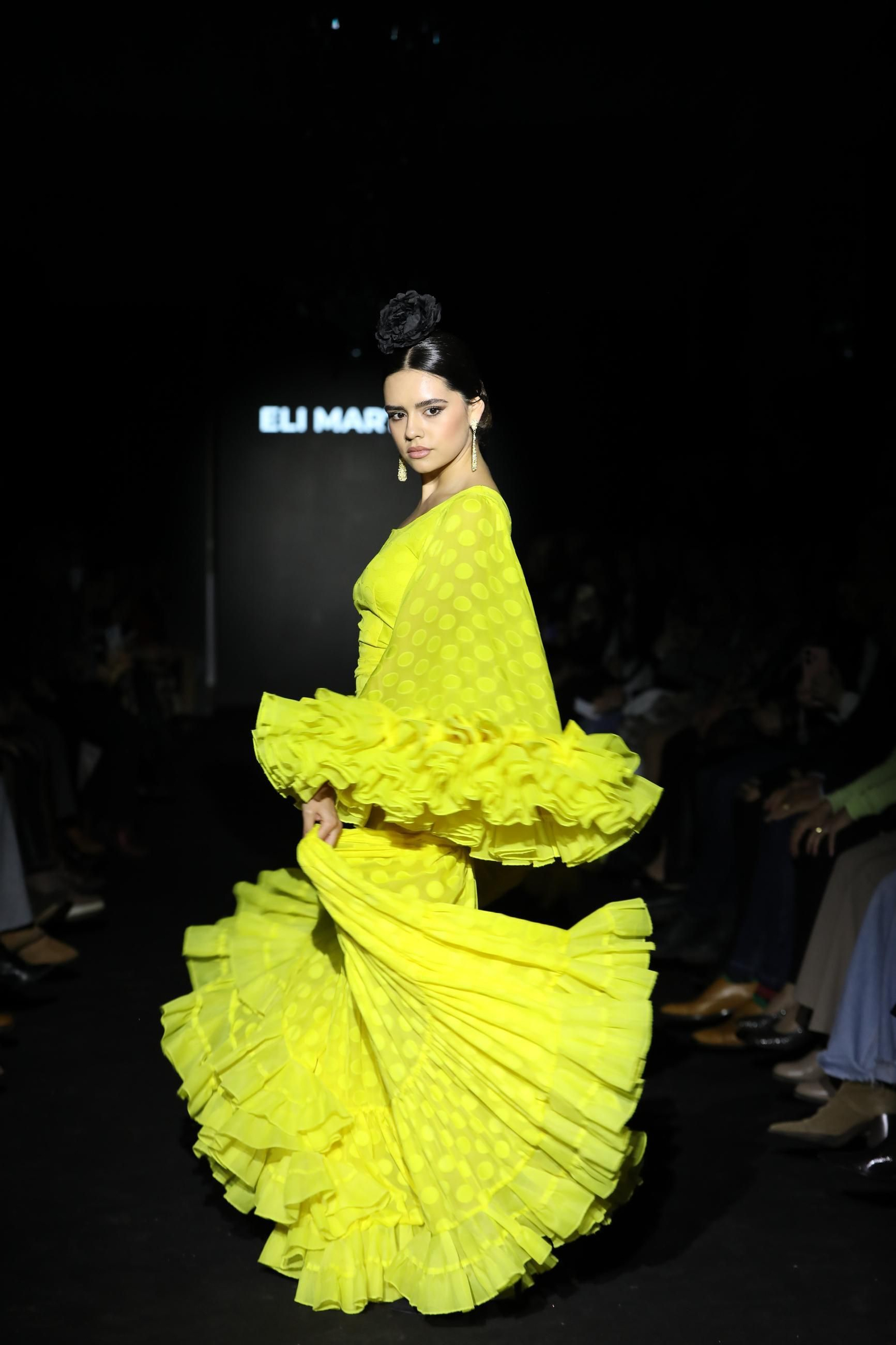 Los trajes de flamenca más en tendencia vistos en la Pasarela Flamenca Granada 2025