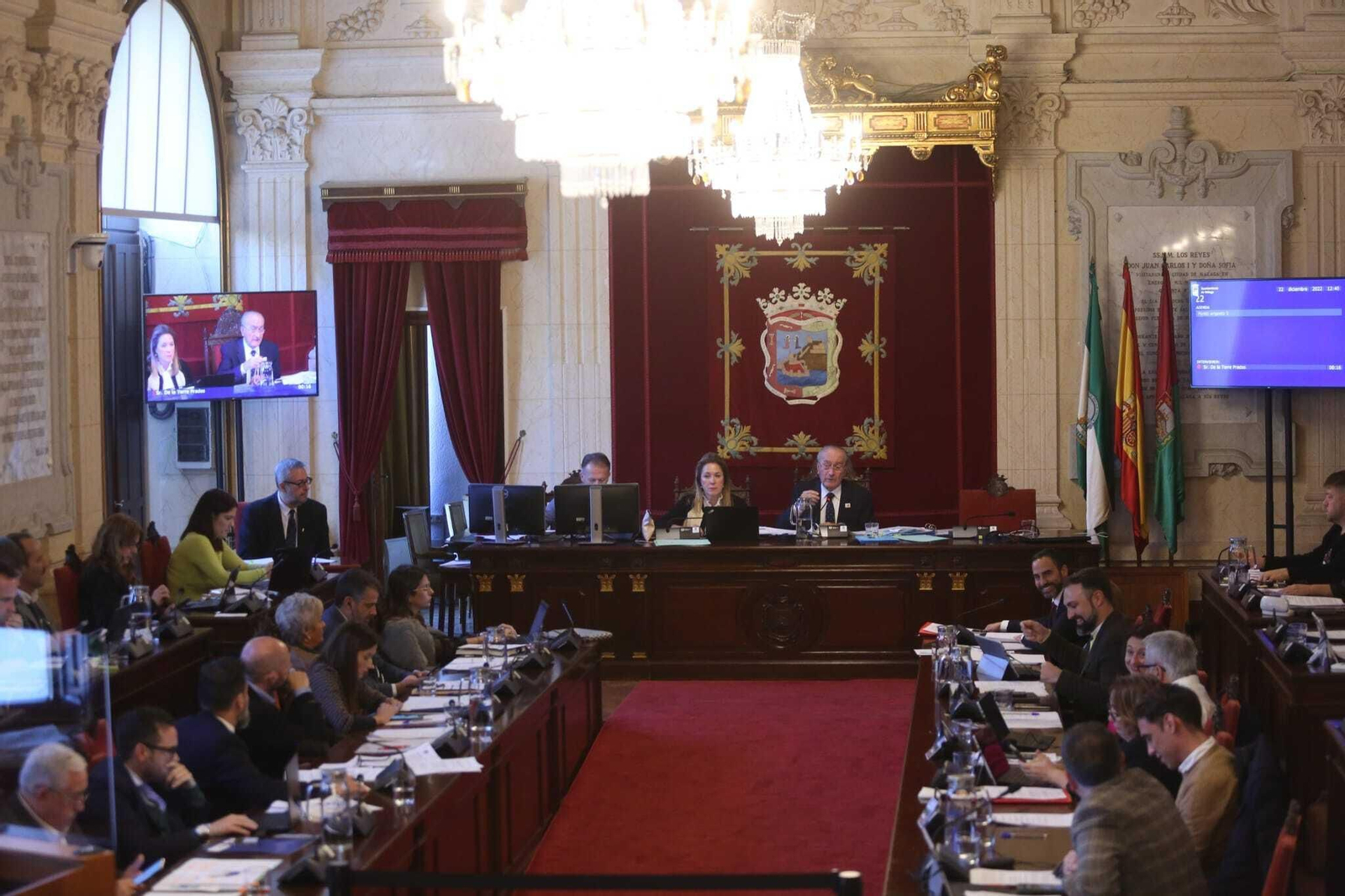 Salón de Plenos del Ayuntamiento en el mes de diciembre. Salón de Plenos del Ayuntamiento en el mes de diciembre.