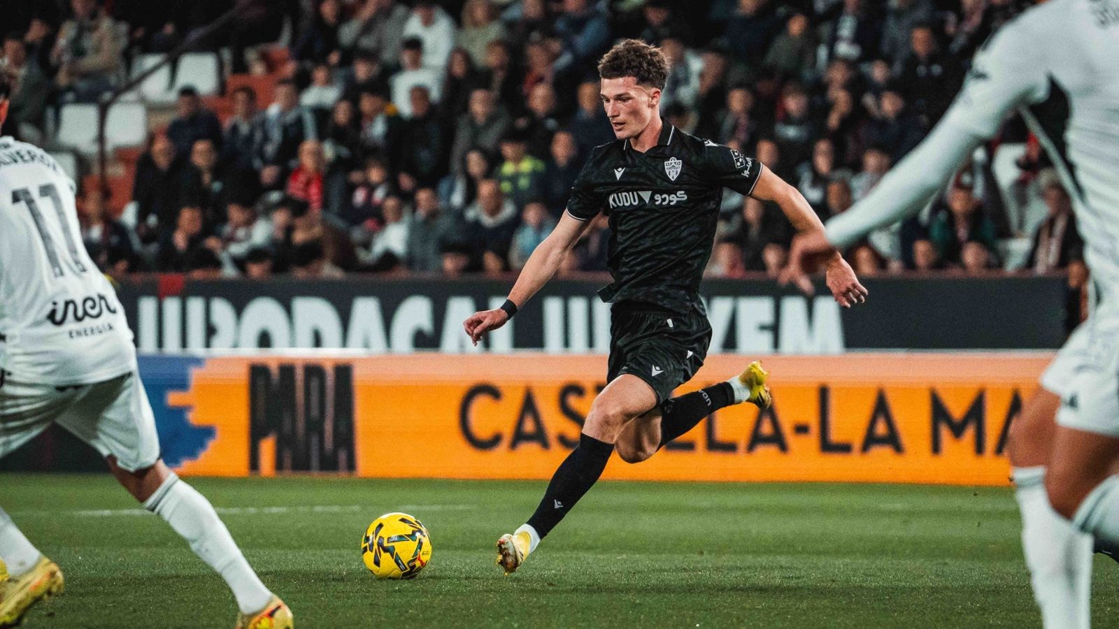 Stefan Dzodic fue de la partida inicial en el encuentro contra el Albacete.