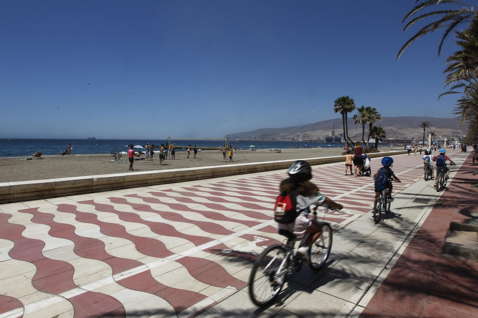 Fotogalería primer día vigilantes playas de Almería