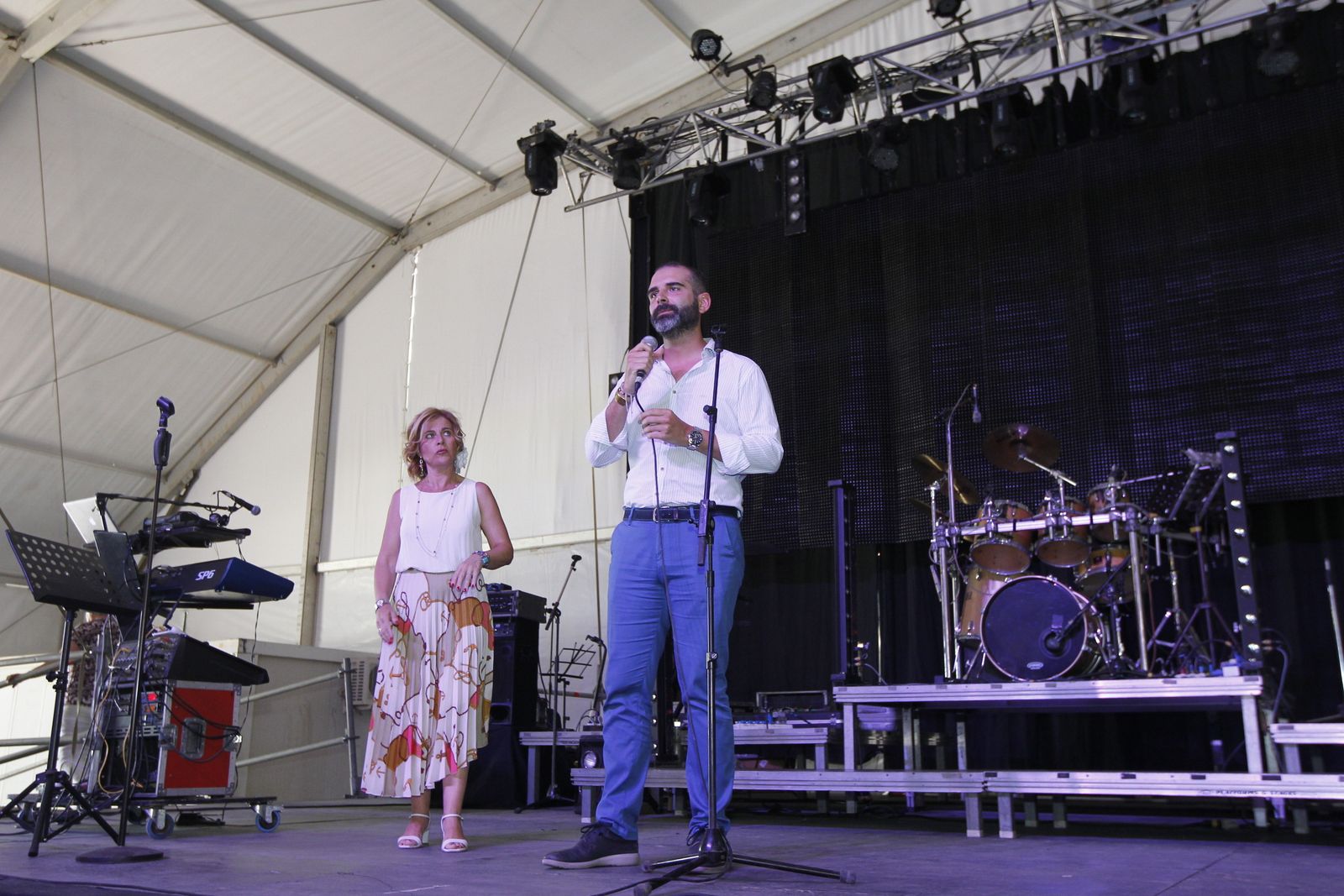 Fotogalería comida homenaje a los mayores. Feria de Almería 2019