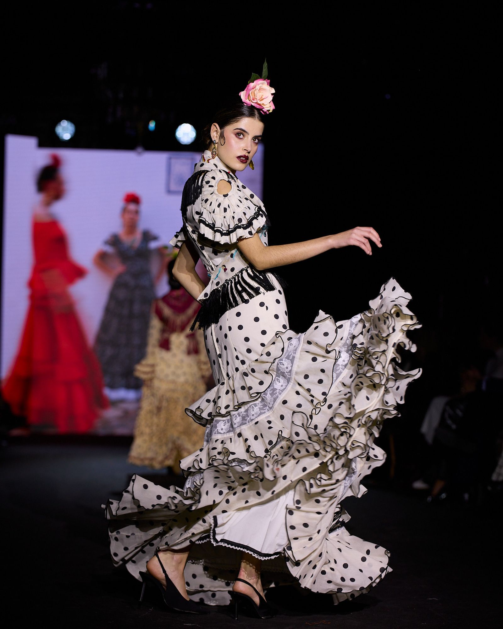 El desfile de flamenca Pol Núñez en We Love Flamenco 2026, todas las fotos