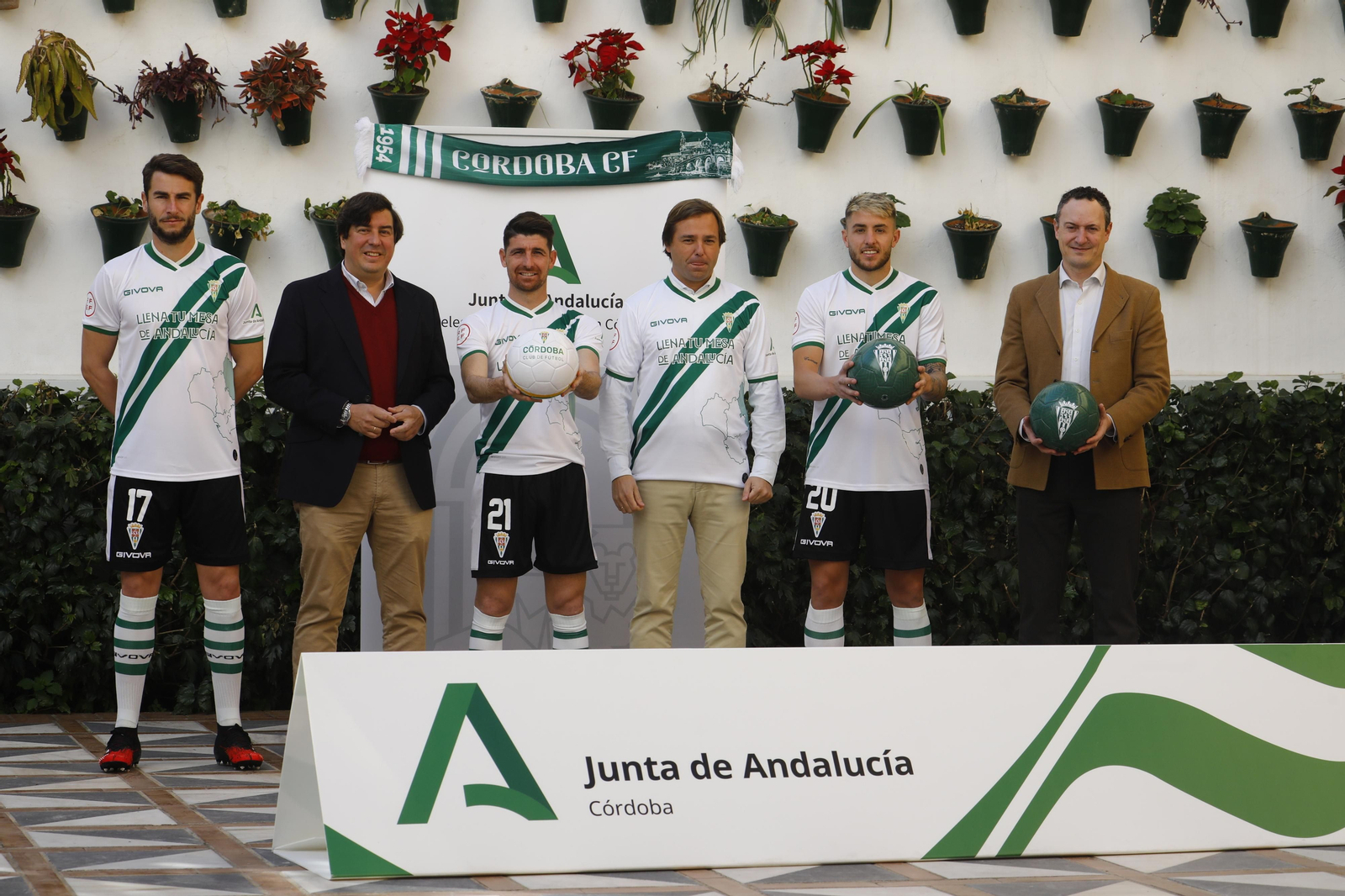 Así es la camiseta conmemorativa del Córdoba CF por el Día de Andalucía