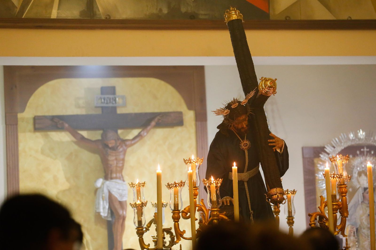 Fotos del vía crucis oficial del consejo local de Algeciras con las Tres Caídas