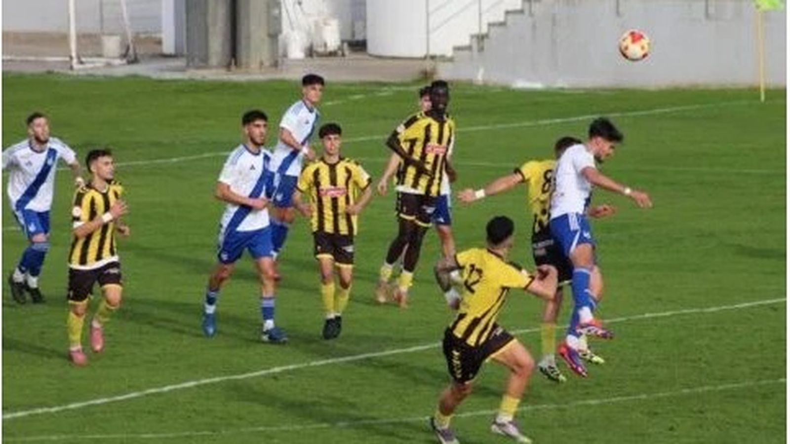 Una imagen del San Roque de Lepe-Atlético Onubense