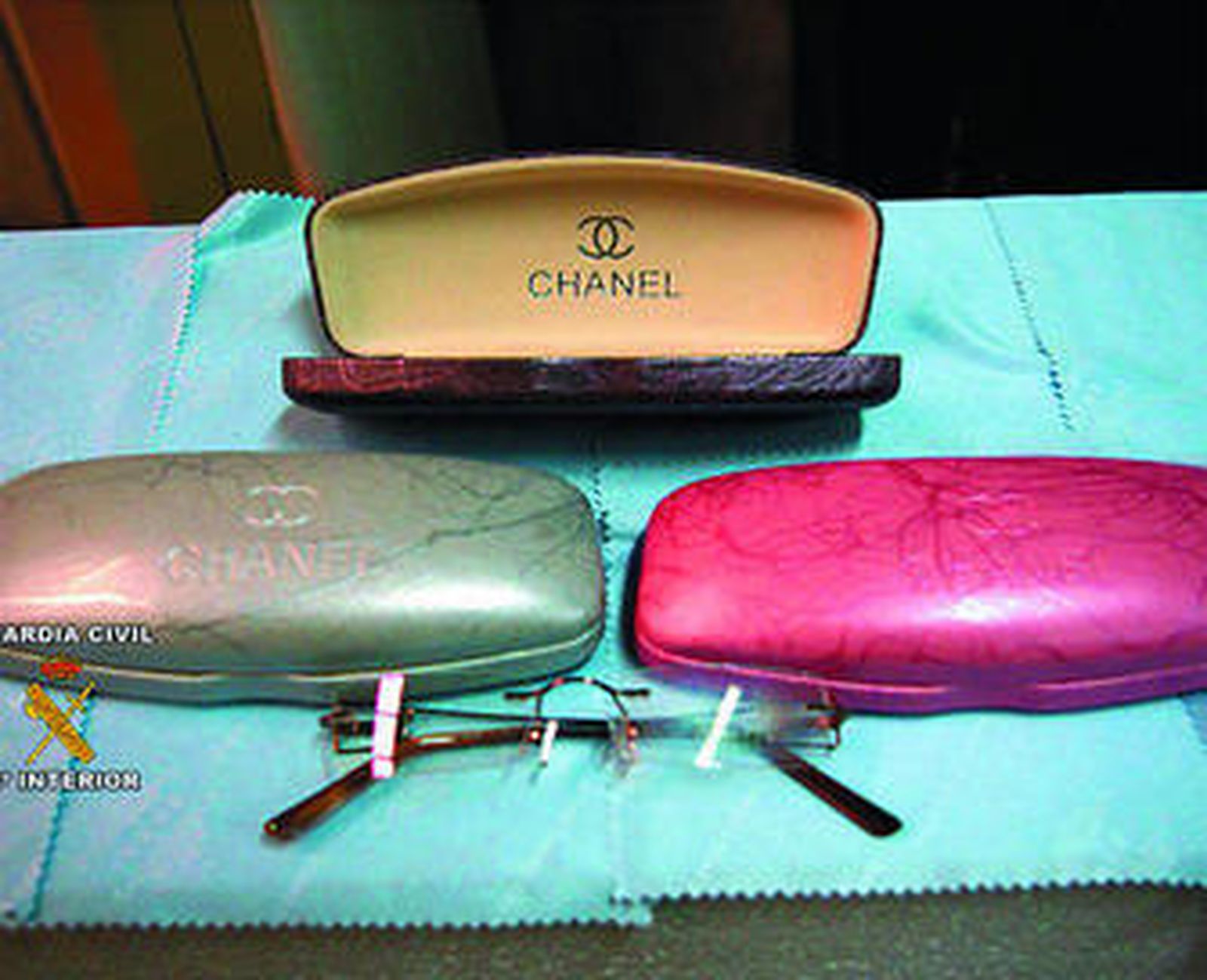 Gafas y fundas intervenidas en el Puerto de Algeciras.