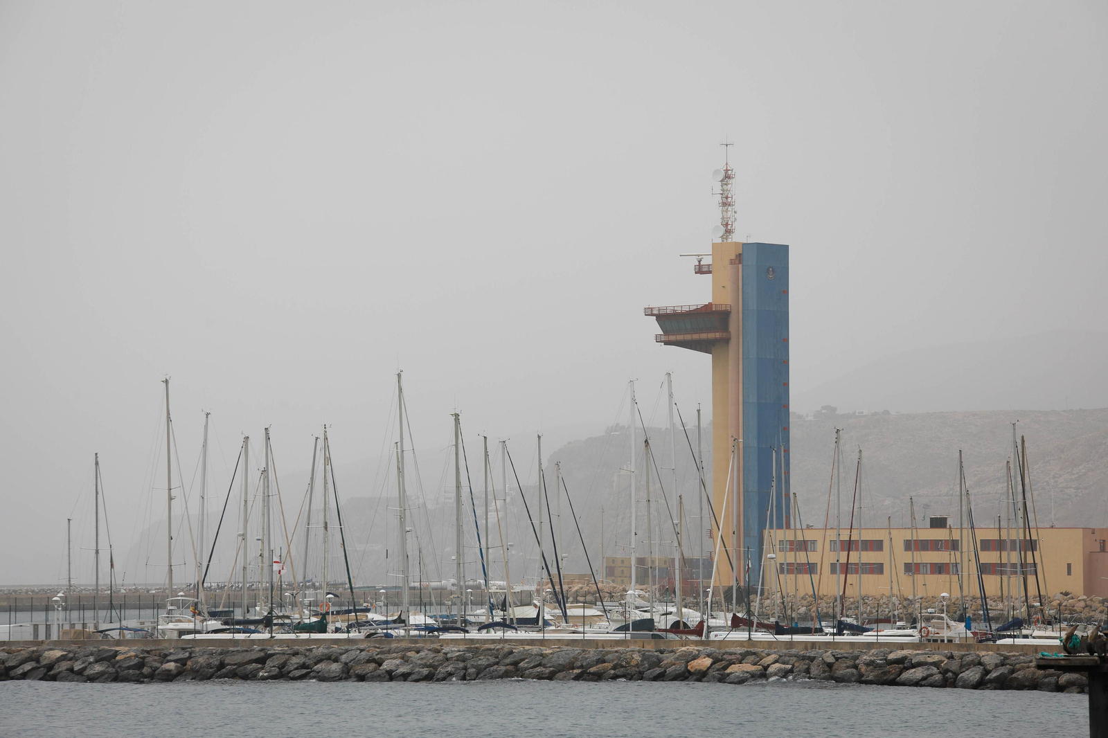 La calima de Almería en imágenes