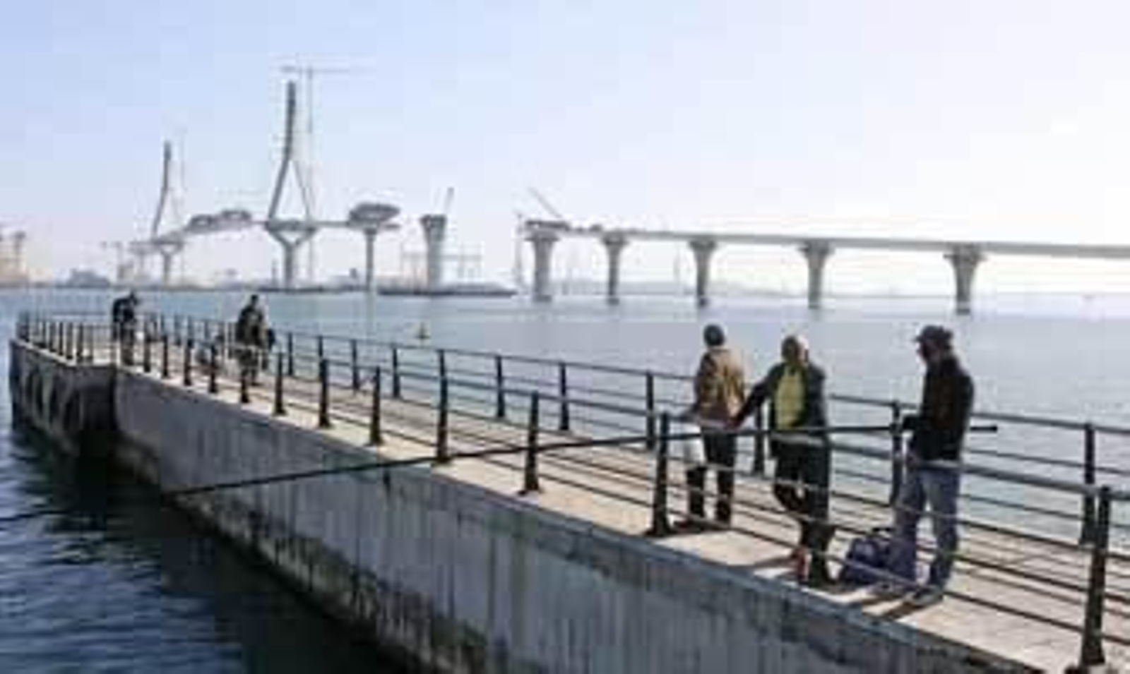 La construcción del segundo puente entra en su fase definitiva con los estudios encargados ahora por el Ministerio de Fomento. /Julio González