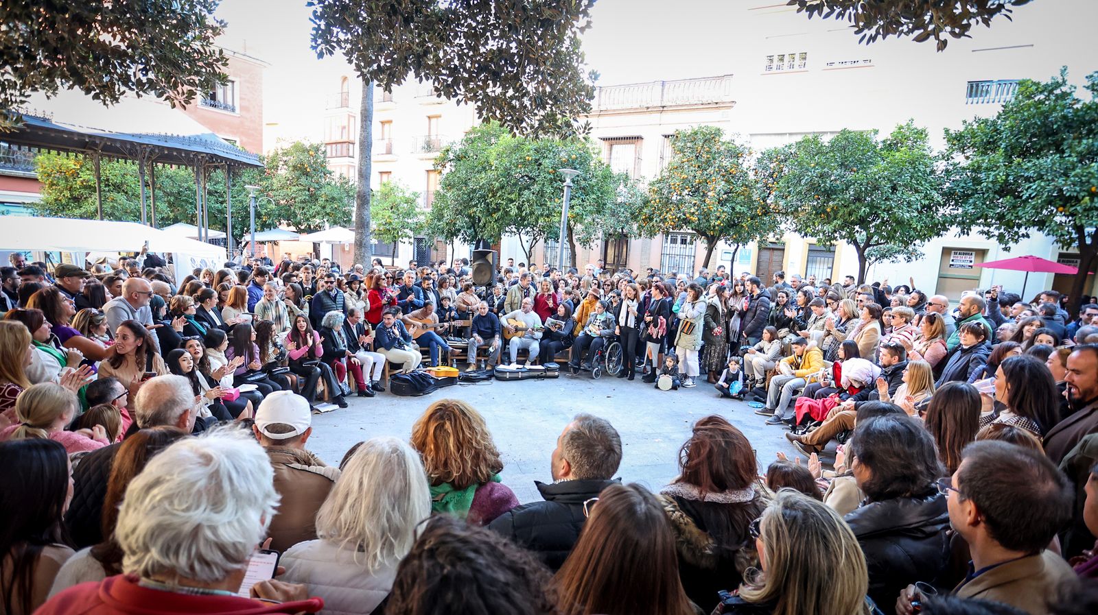 Búscate en  las zambombas del día 16 de diciembre