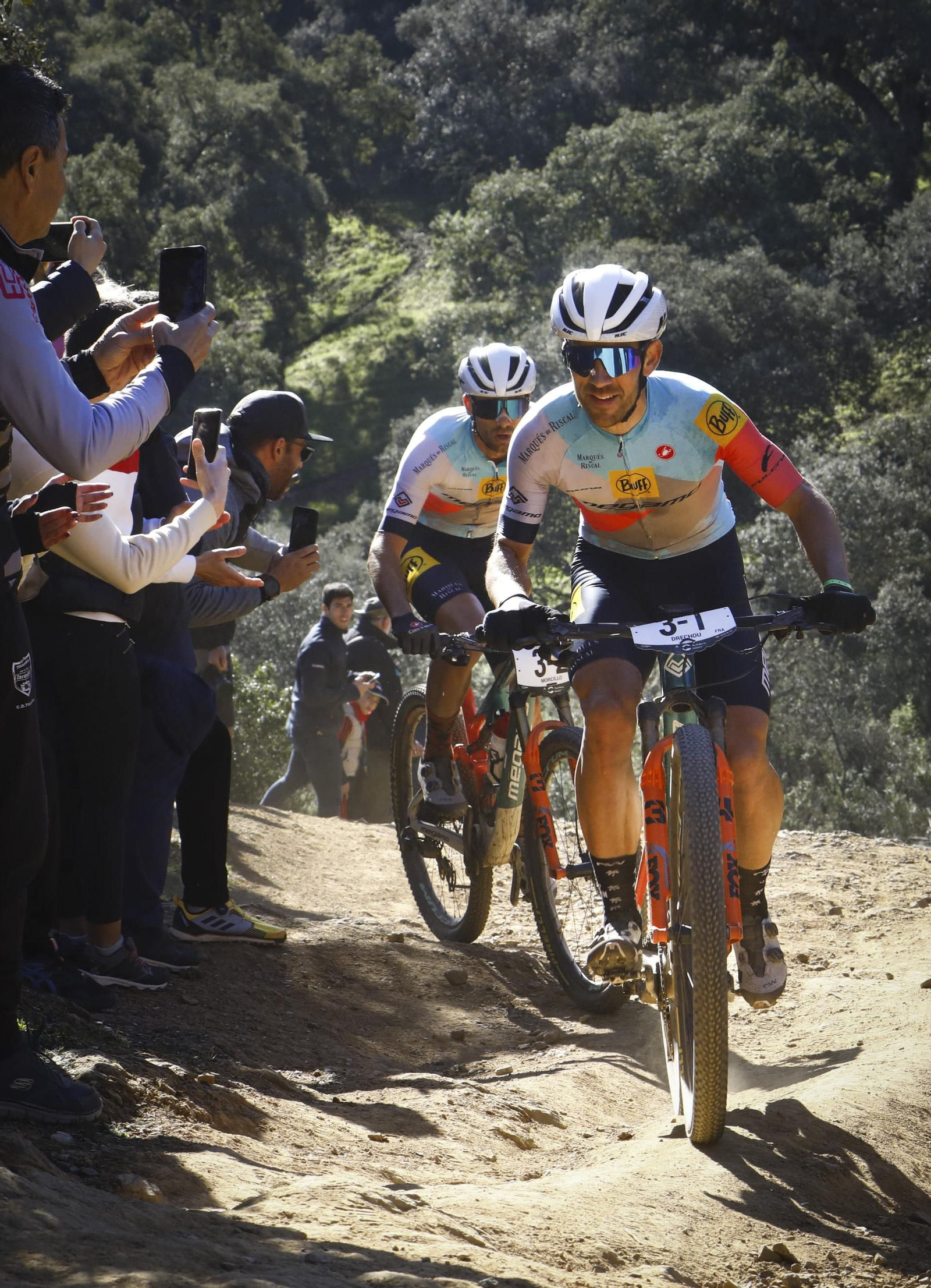 Las imágenes de la etapa final de la Andalucía Bike Race en Córdoba