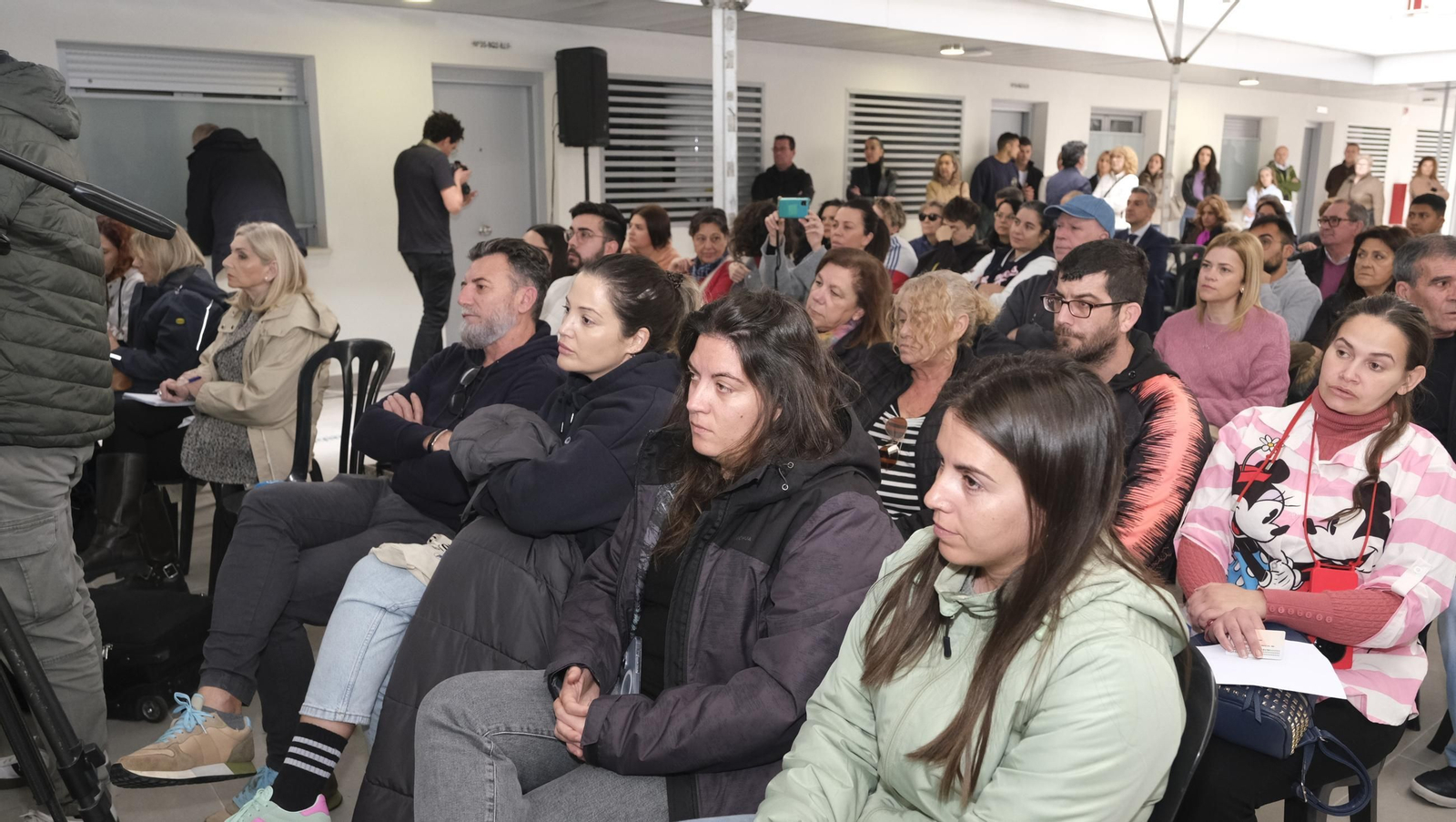 Las imágenes de la entrega de viviendas de VPO en Costacabana