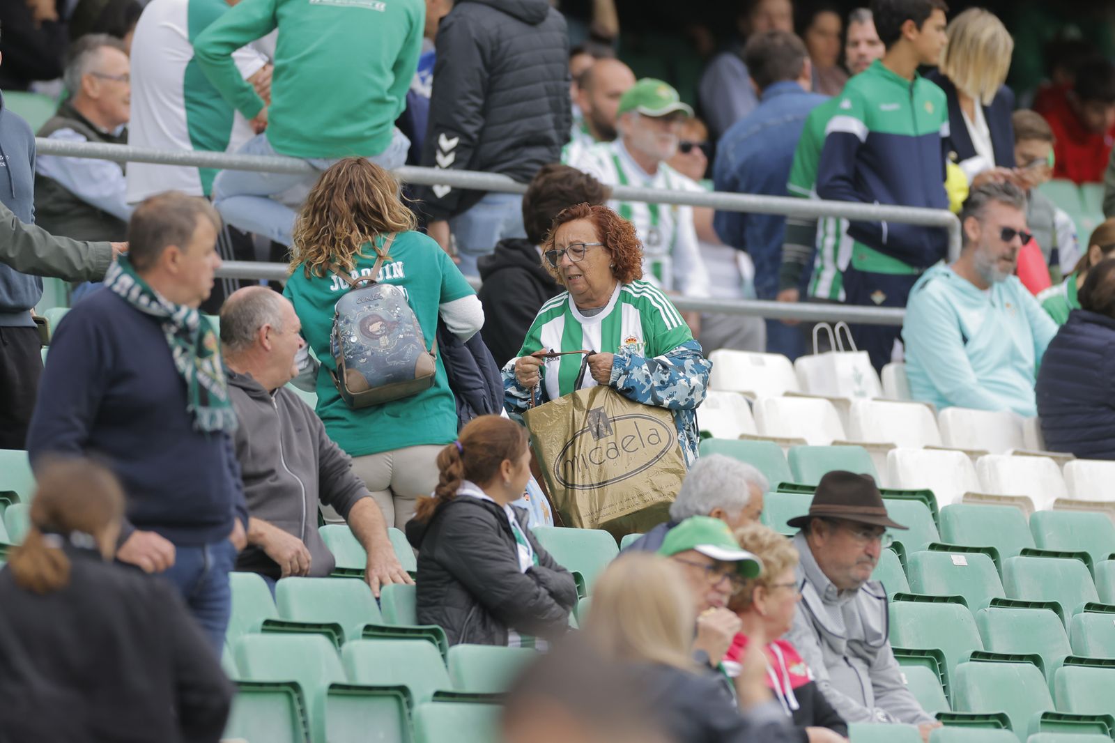 Búscate en las fotos del Betis-Mallorca