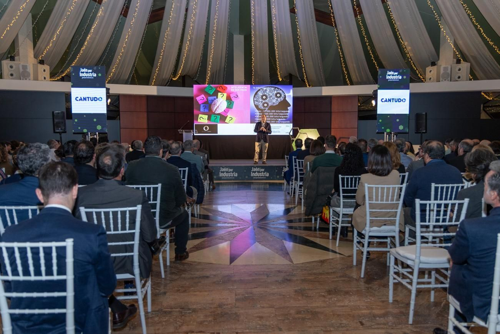 Entrega de distinciones y apertura del III Encuentro Provincial Jaén por Industria