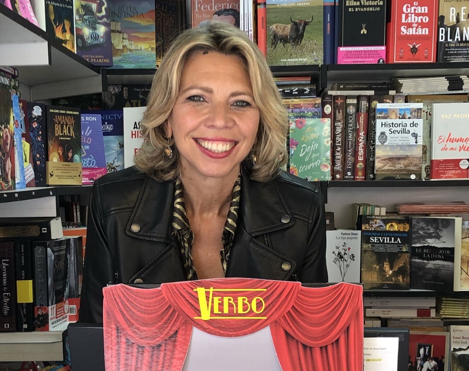 Marina Bernal, autora de esta última biografía de Lola Flores.