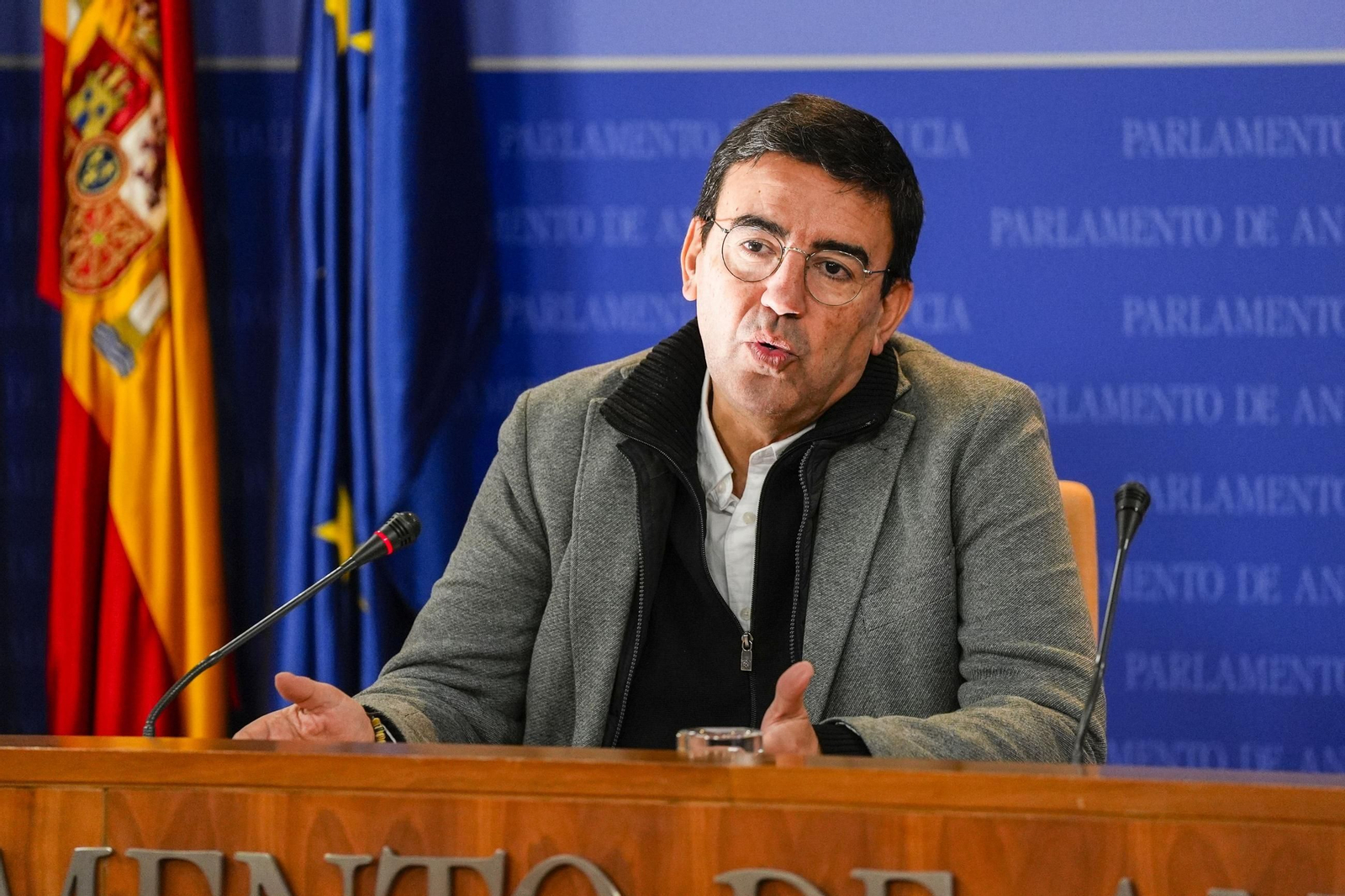 Mario Jiménez esta mañana en el parlamento andaluz.
