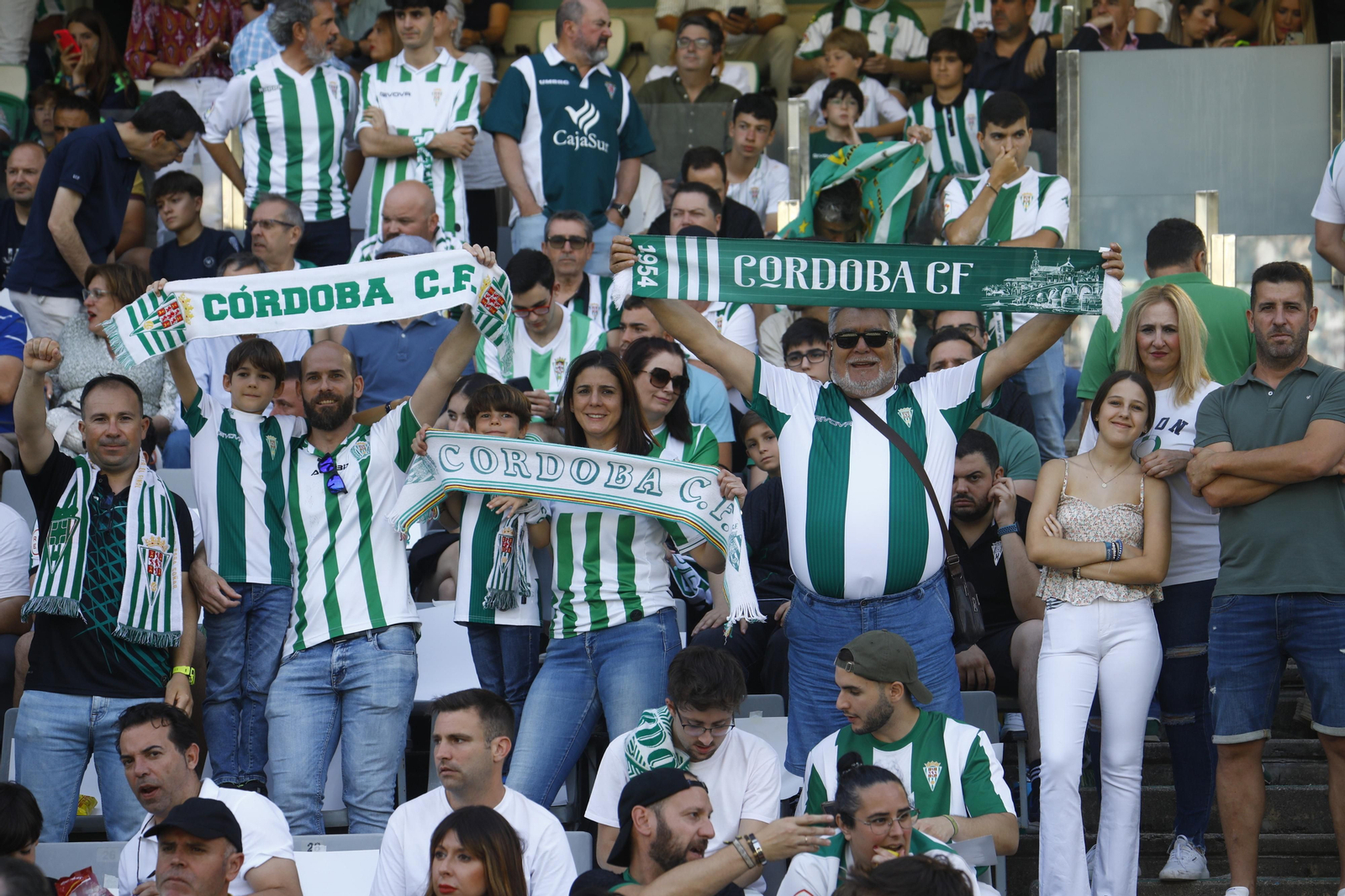 Las mejores fotos del ambiente en El Arcángel para el Córdoba CF - Ponferradina