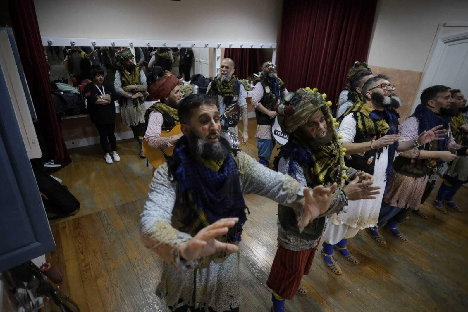 Chirigota 'Frente talibán de la república irreverente de Kadikadistán'