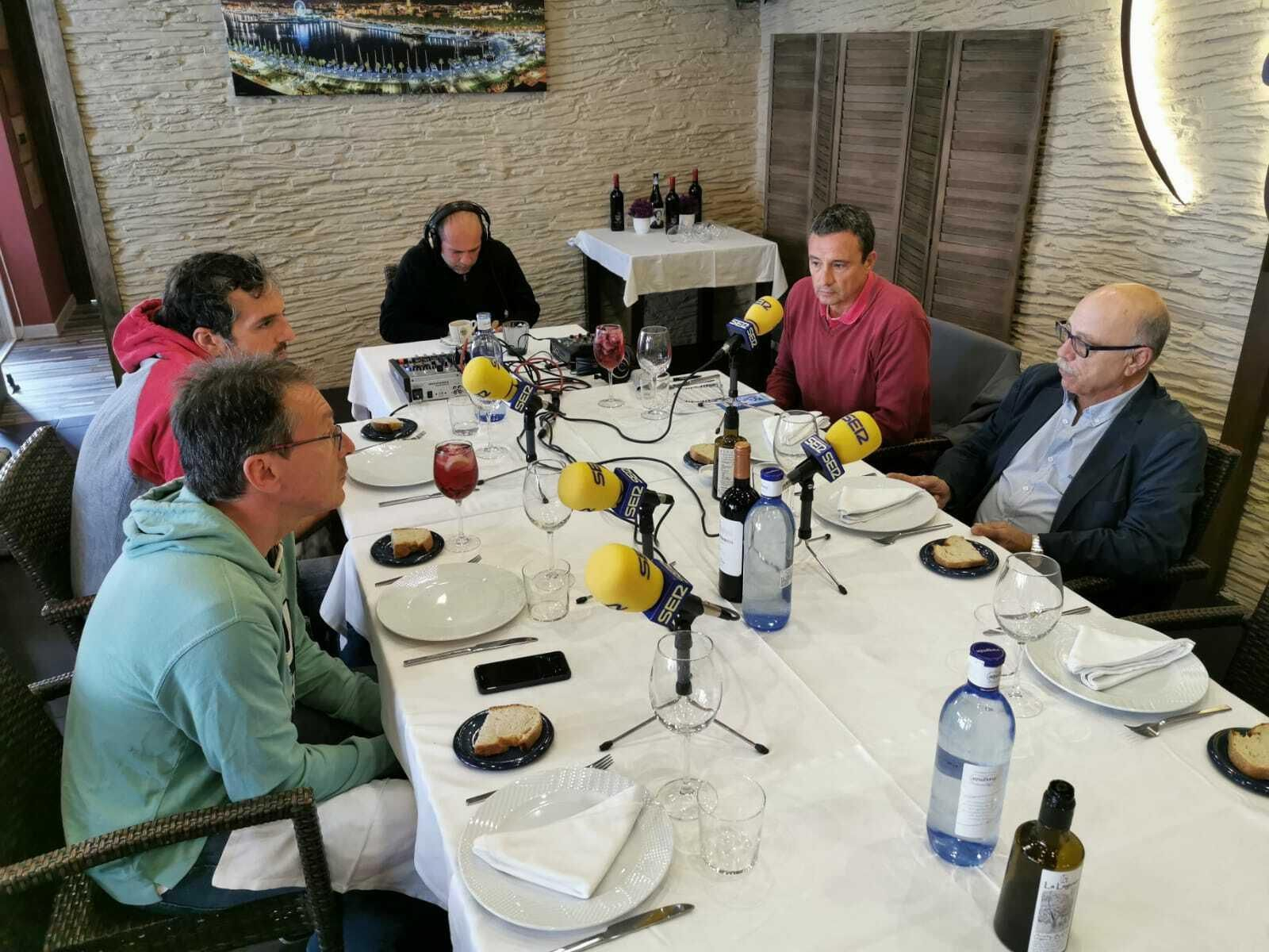 Eduardo García, en la tertulia en el Restaurante Verum Eduardo García, en la tertulia en el Restaurante Verum