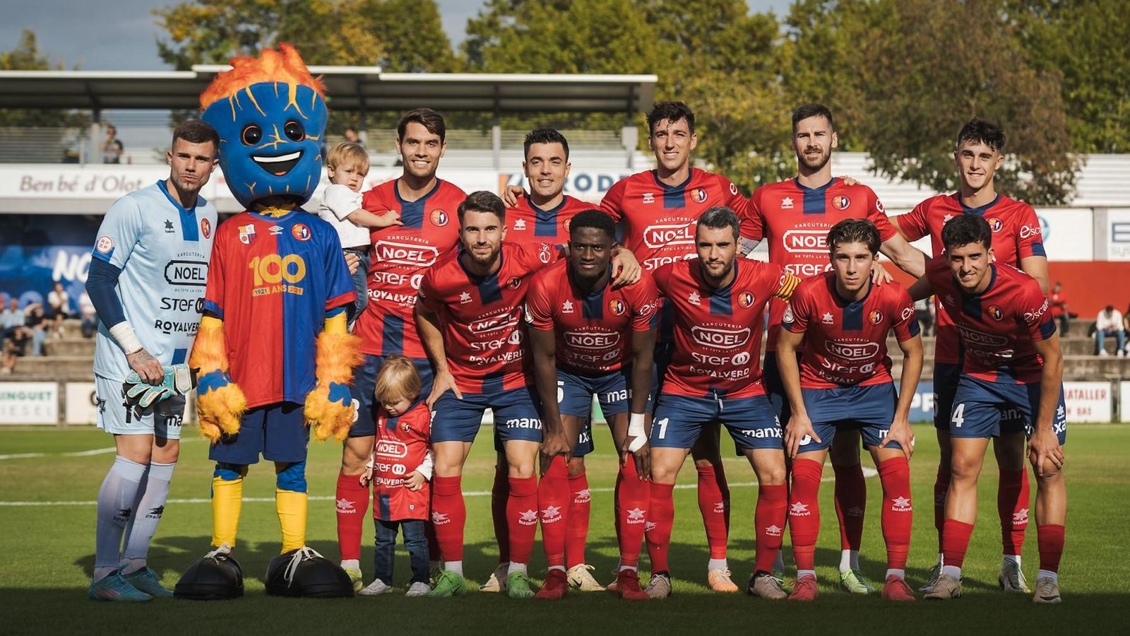 El once inicial del Olot en su último partido de liga en Segunda RFEF.