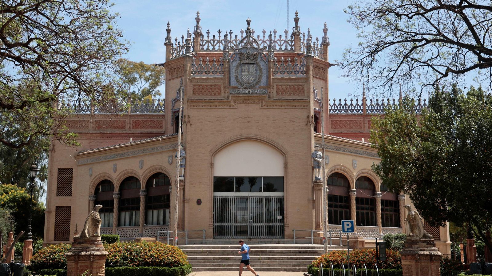 El Pabellón Real, construido en estilo gótico isabelino.