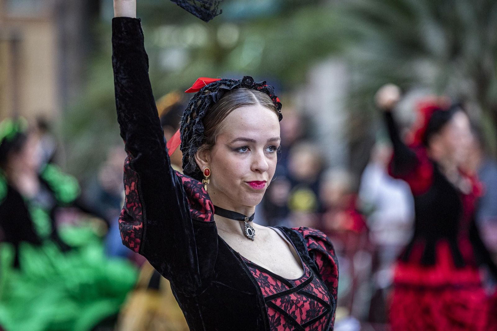 Búscate entre las mejores imágenes de la Cabalgata Magna