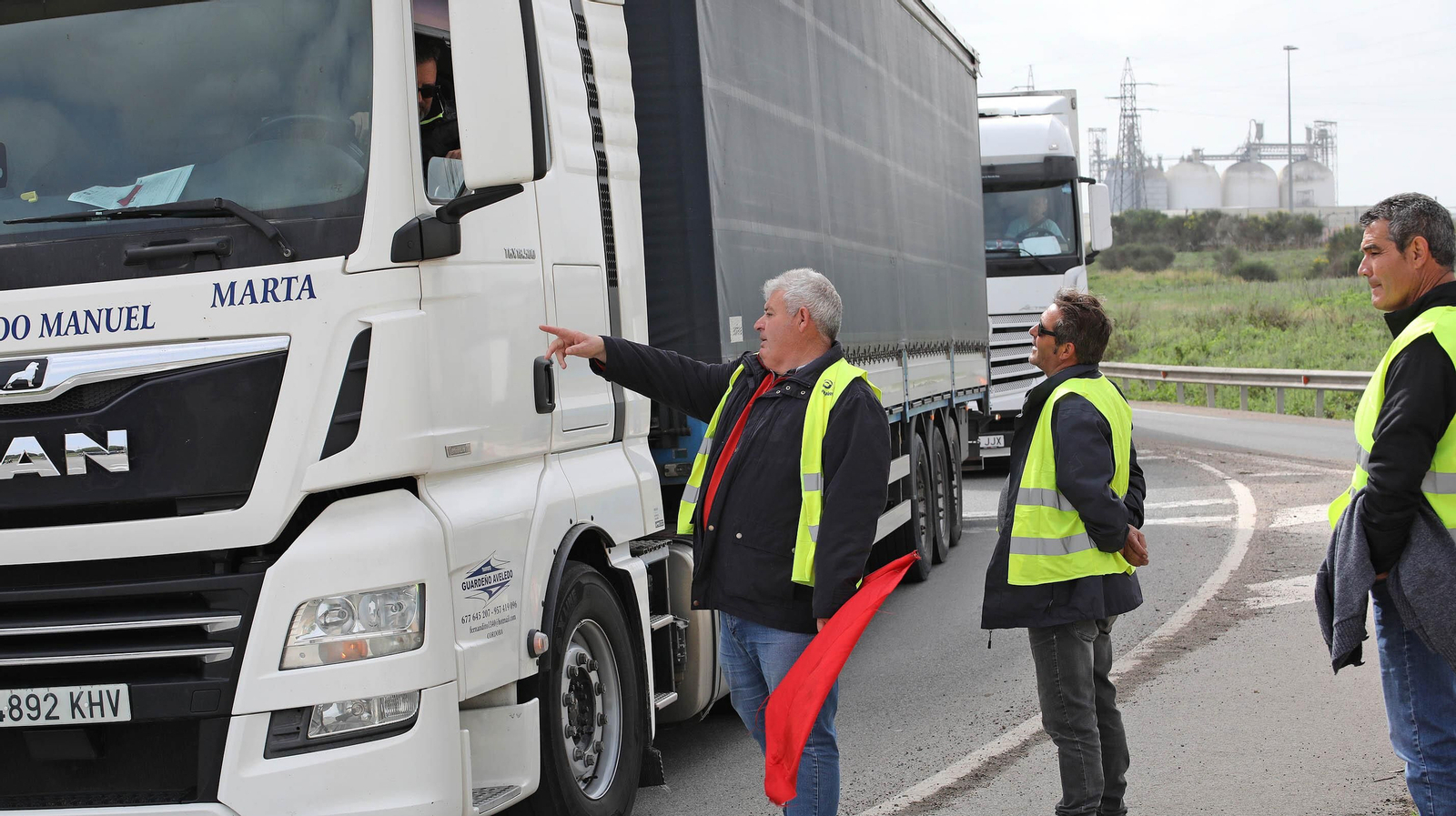 Siguen los paros de los transportistas de Plataforma en Jerez
