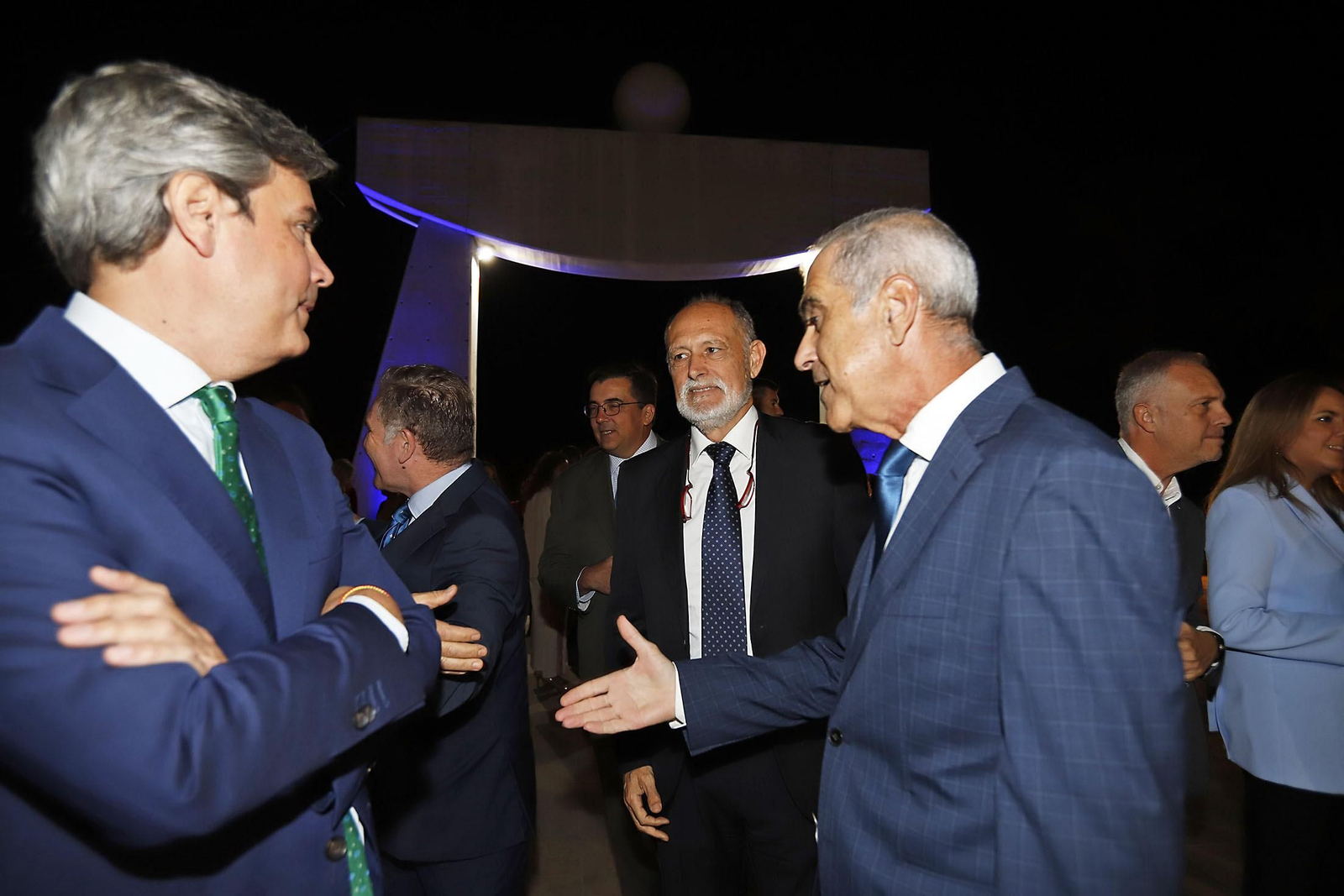 Imágenes de la recepción a los invitados a la gala del 40 aniversario de Huelva Información