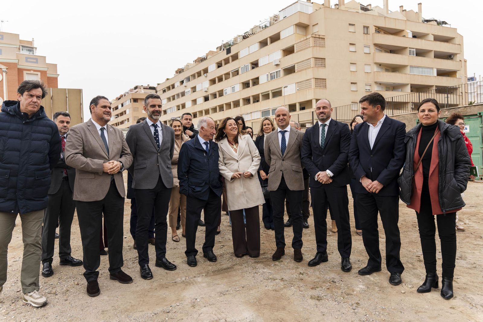 Las mejores imágenes de la colocación de la primera piedra del nuevo IES Las Marinas de Roquetas
