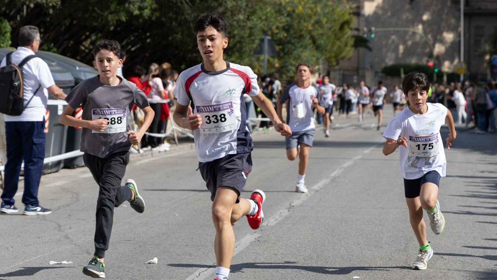 La carrera escolar de “La Gloria” que aúna inclusión y solidaridad, en imágenes
