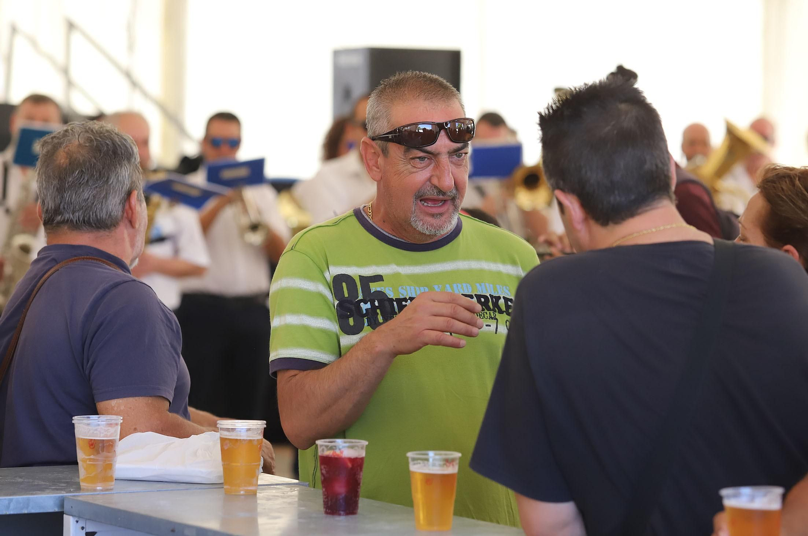 Imágenes del ambiente en las Colombinas de día de Isla Chica