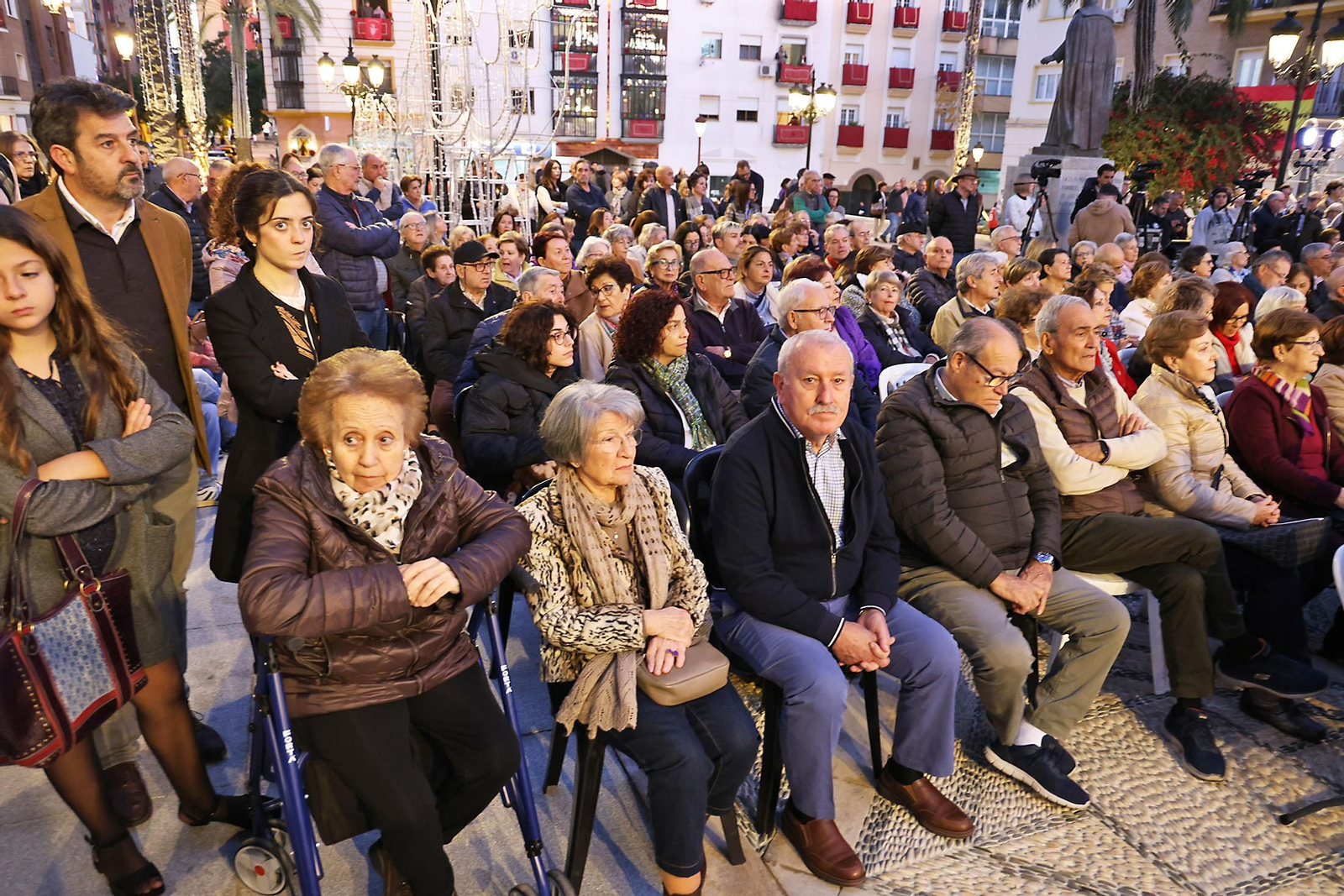 Imágenes de la inauguracion de la renovada Plaza de San Pedro