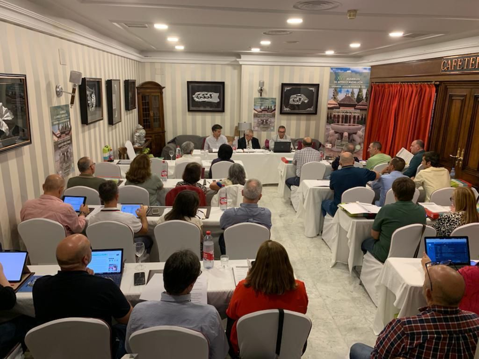 Un momento de la asamblea.