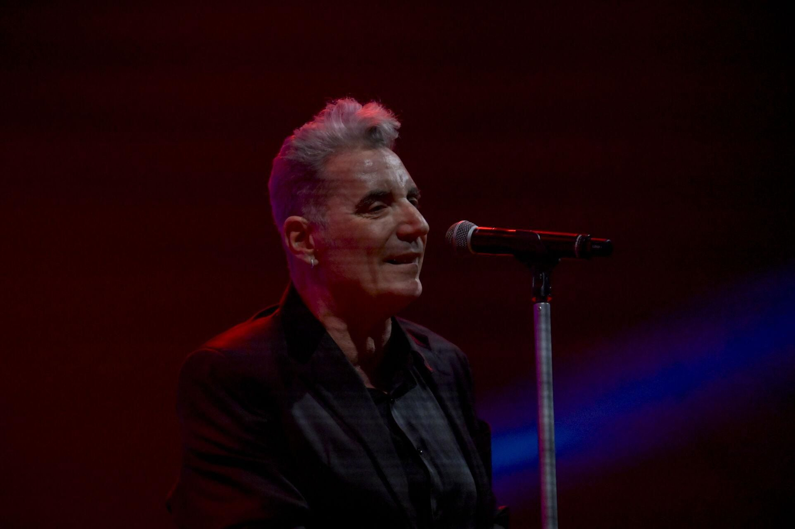 Así fue el concierto de Loquillo en Granada