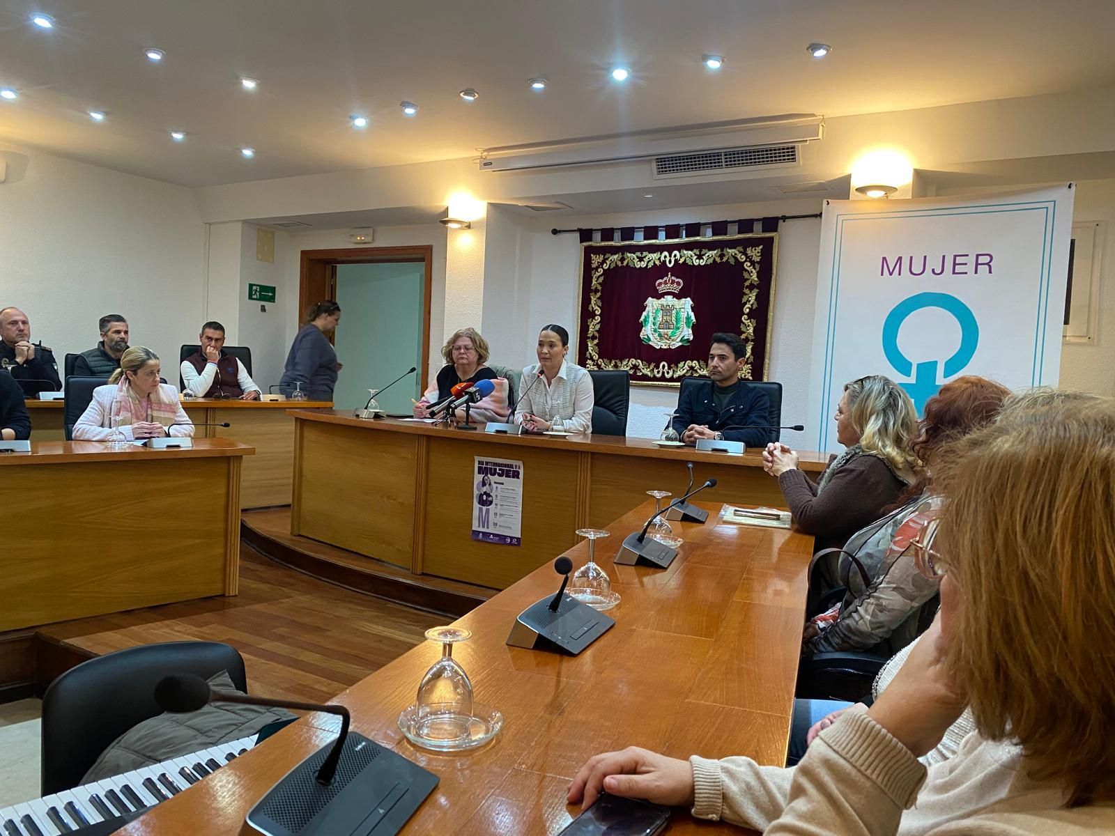 Un momento del acto institucional por el 8-M en Los Barrios.