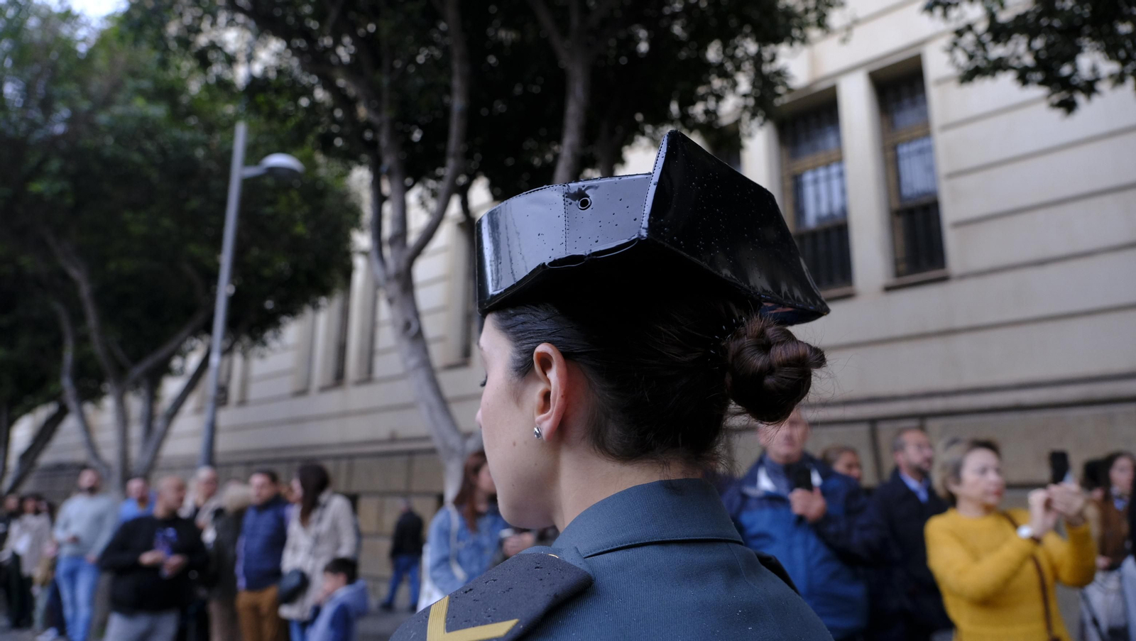 Pasión vuelve a su Iglesia de Santa Teresa azotada por la lluvia