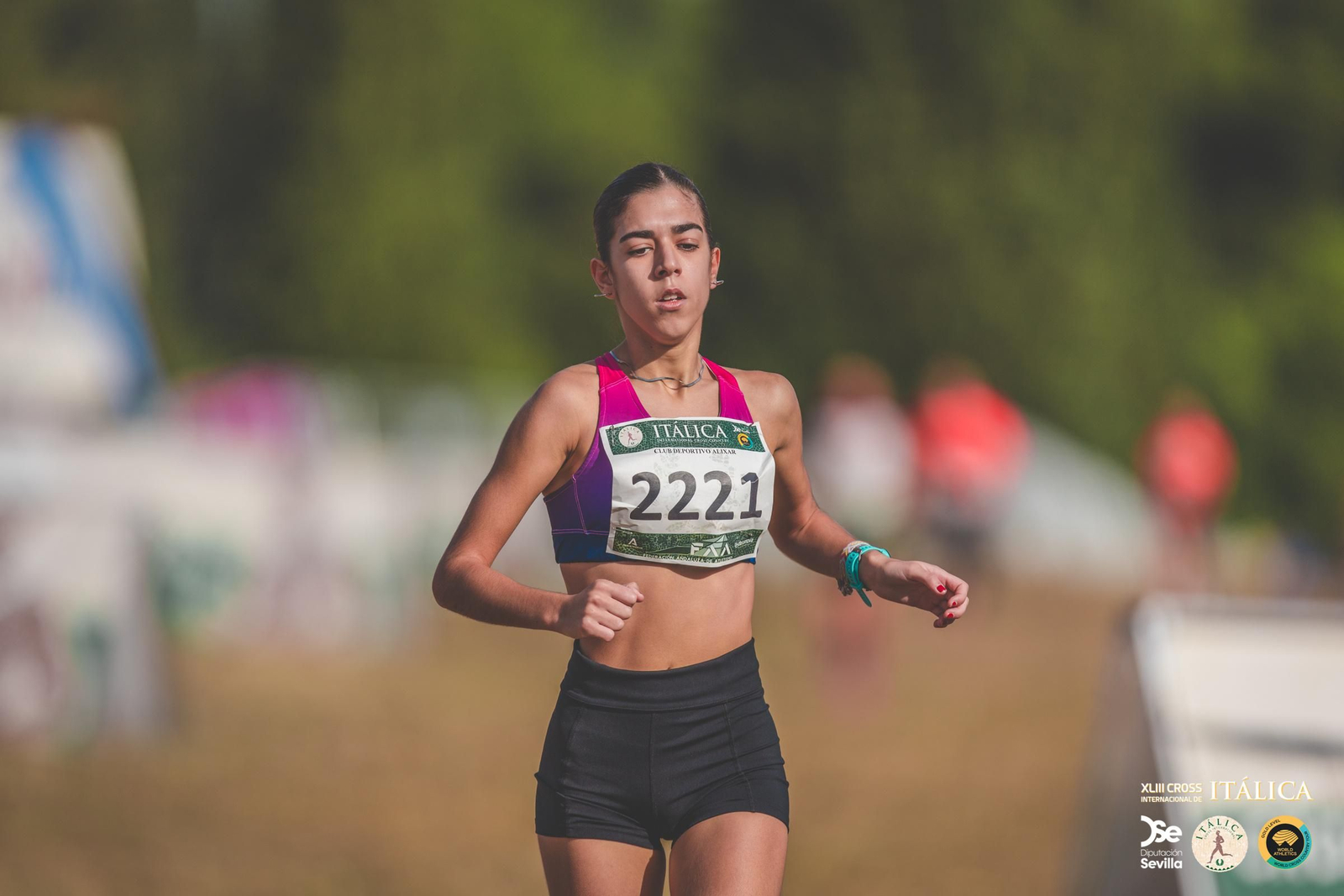 Búscate en las fotos del Cross de Itálica 2025 | 3