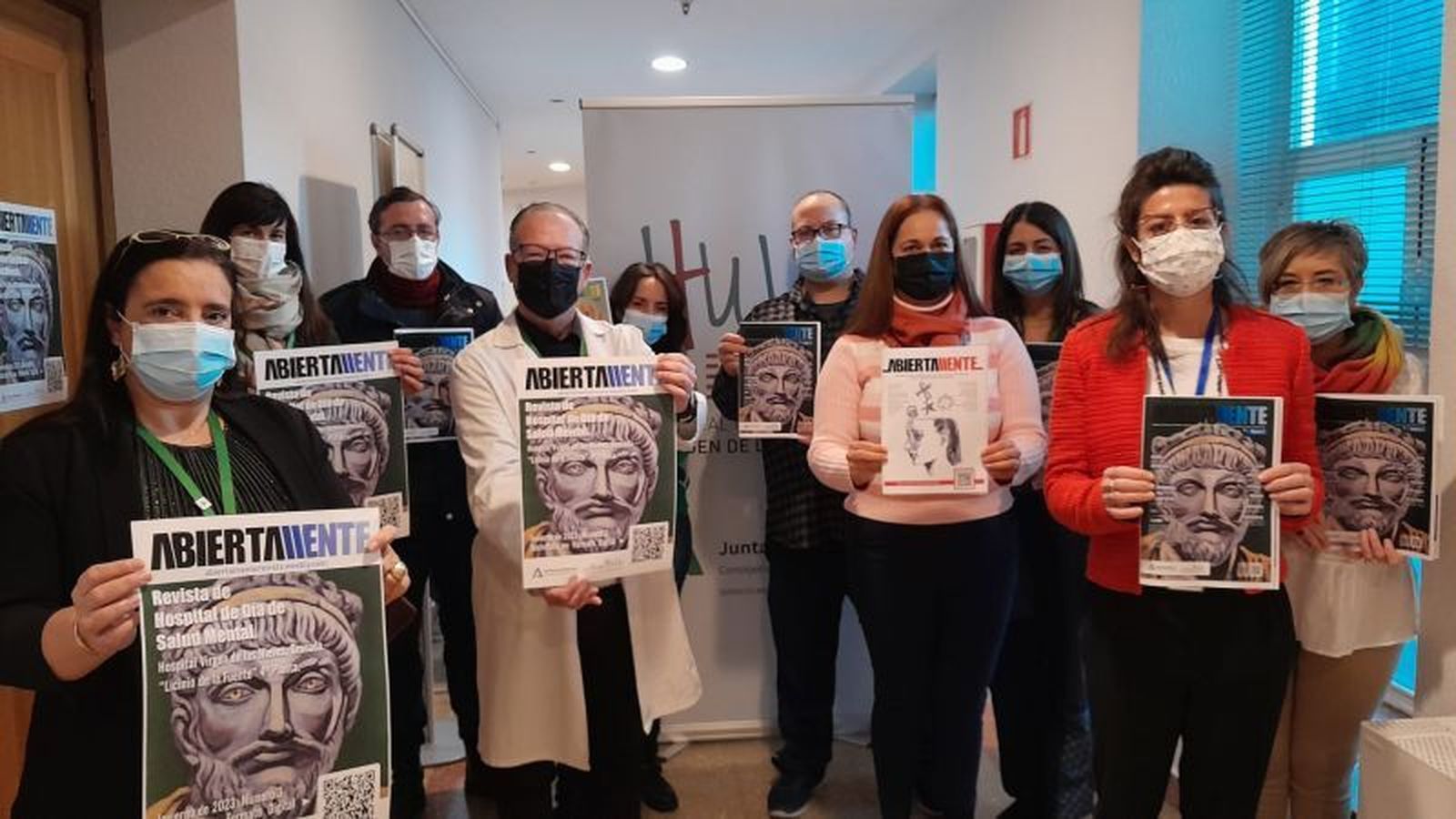 Los pacientes de la unidad de Salud Mental del Virgen de las Nieves de Granada crean una revista para romper tabúes