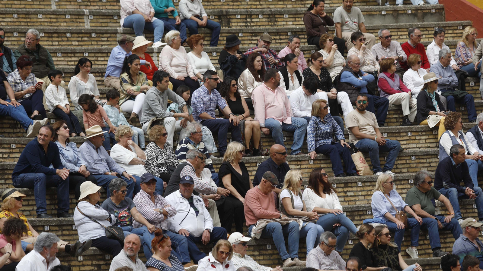 La clase magistral de tauromaquia organizada por Miguelete, en imágenes