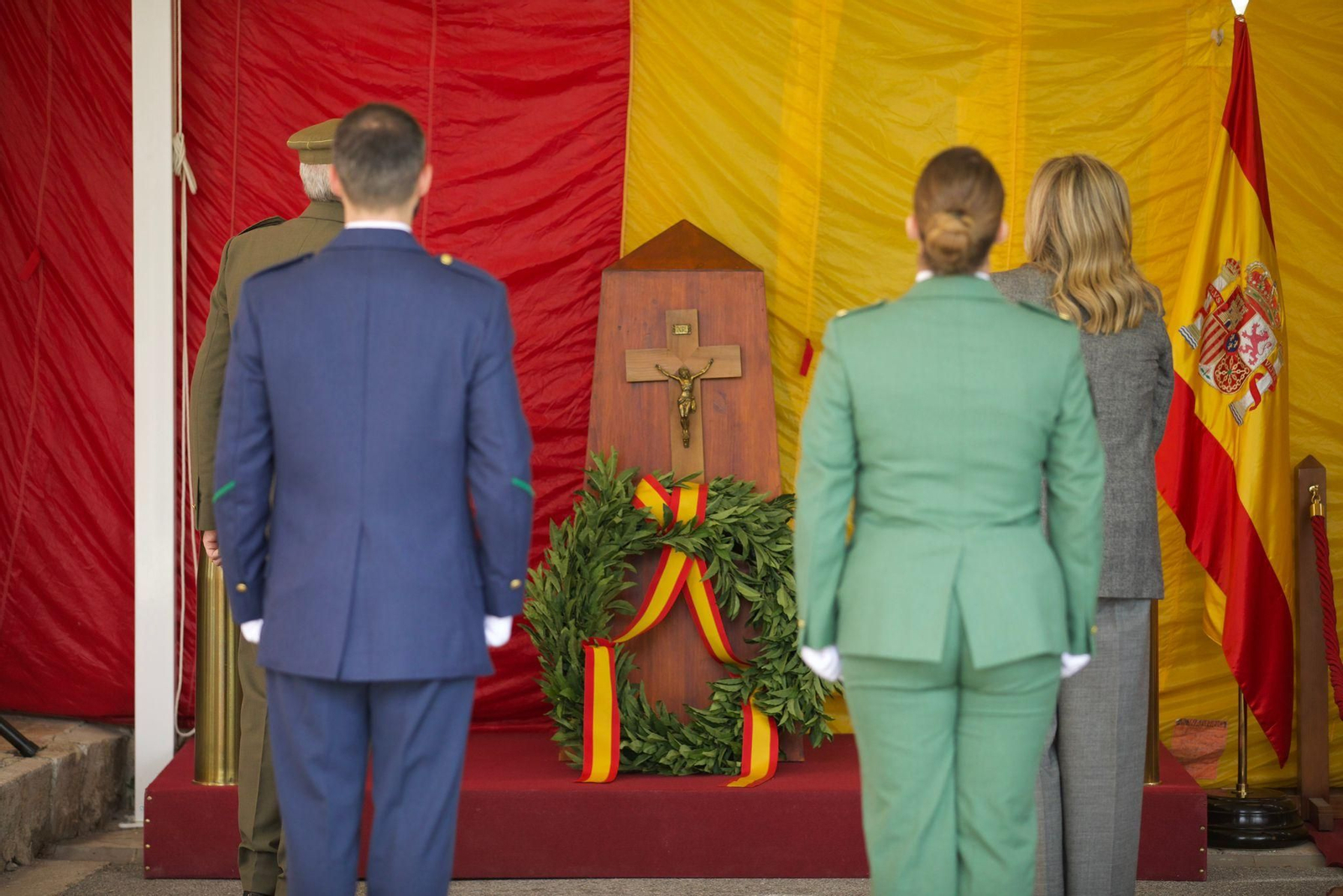 Todas las imágenes de la celebración del trigésimo aniversario de la creación de la Subdelegación de Defensa en Granada