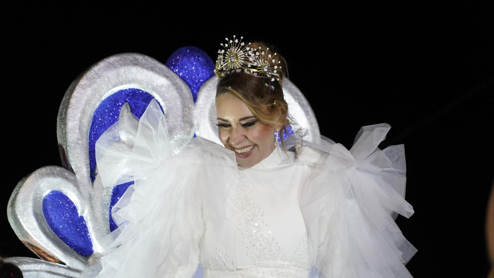 La estrella de la ilusión, guiando la comitiva.