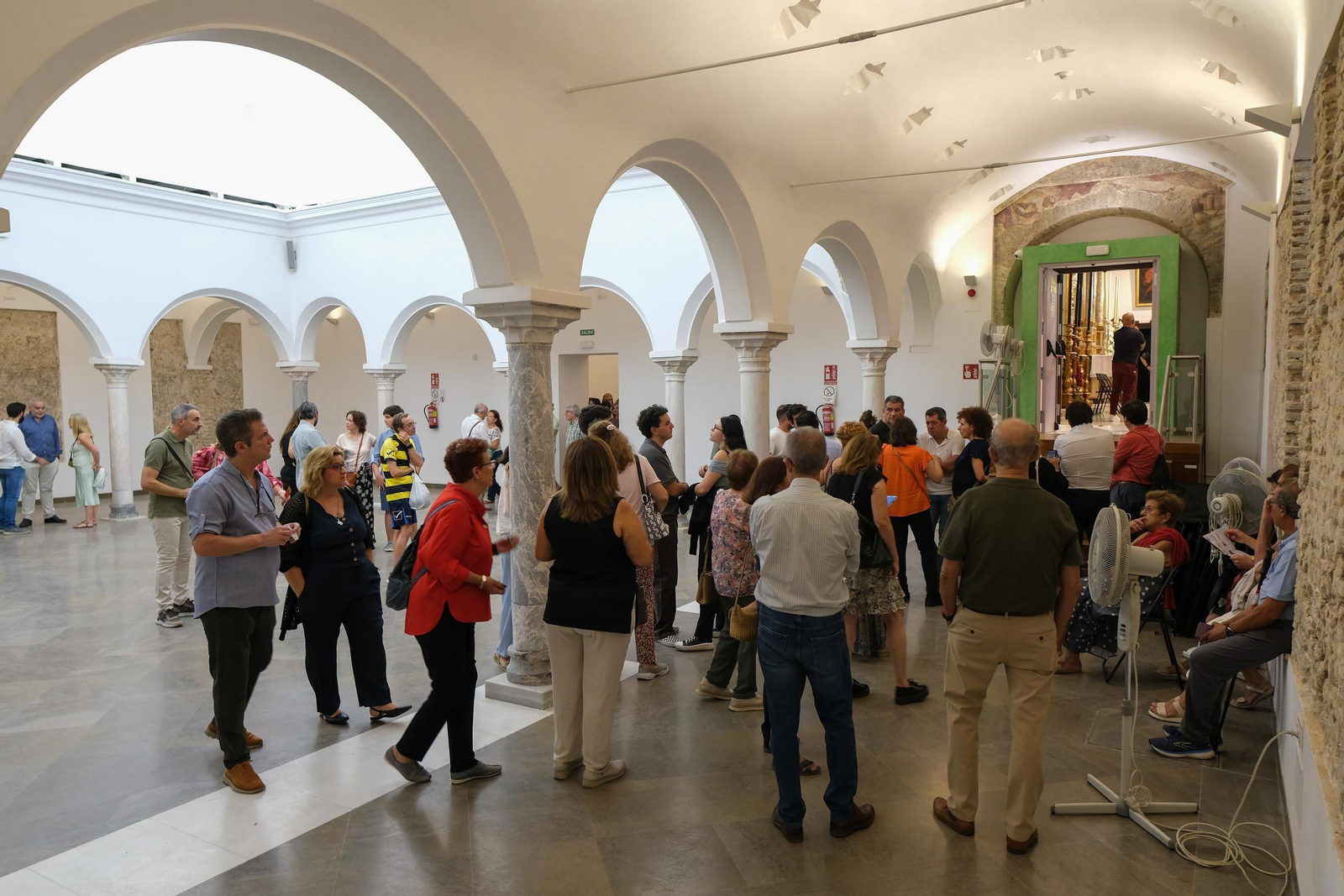 La Noche en Blanco. Los Baños de la Reina Mora - Iglesia de San Hermenegildo